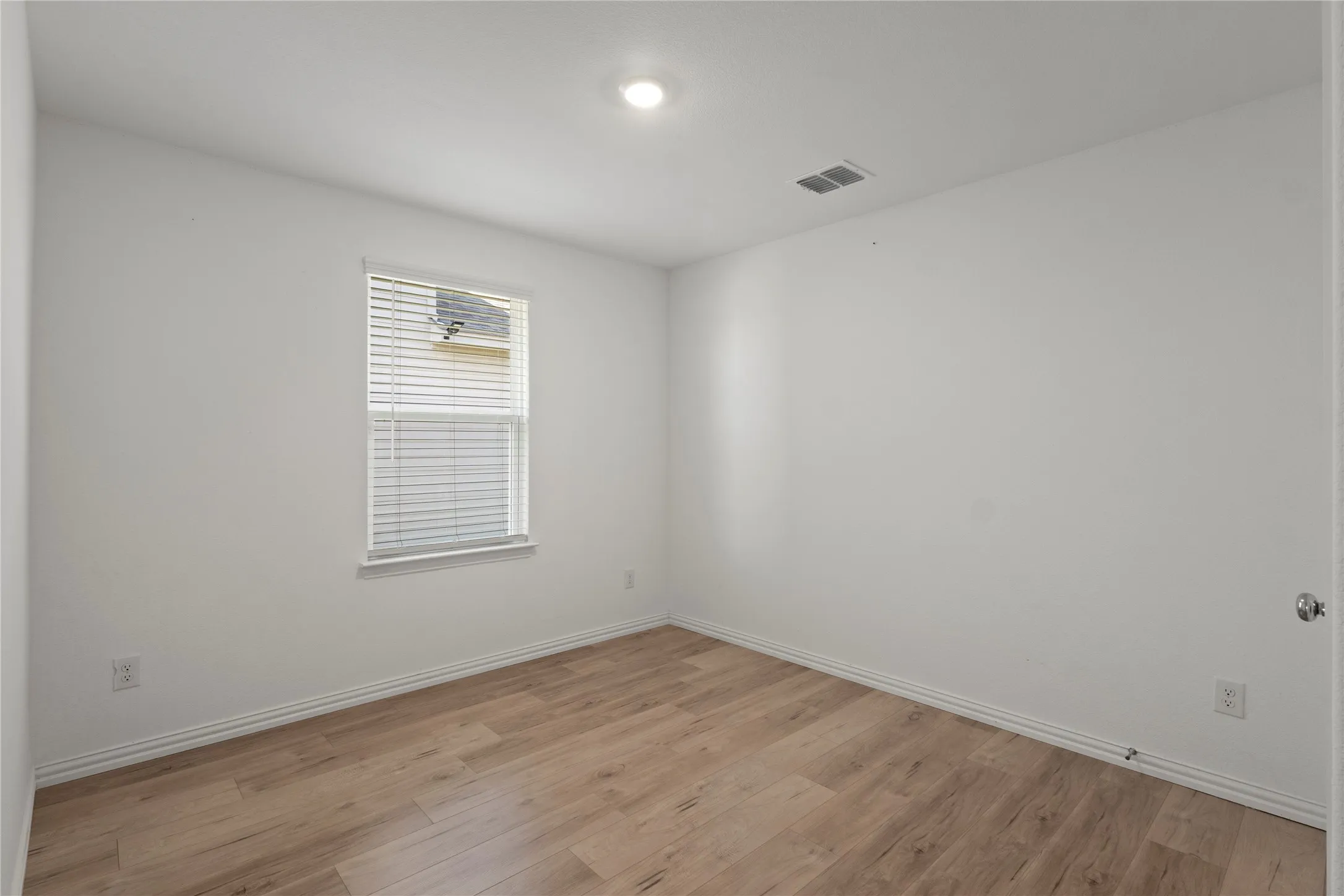 Single Family Residence For Rent in Kaufman County , 1305 Panela Road, Crandall, Texas 75114, 4 Bedroom, 2 Bathroom, 2 Garage spaces, 1,840 Sqft, built in 2024, mls#21388131, Real Estate Agent in Crandall, Homes For Rent in Kaufman county, Homes For Rent in Crandall, Realtor in Crandall Texas, Real Estate Brokerage Independent Realty Texas, Luminita Cordes Realtor