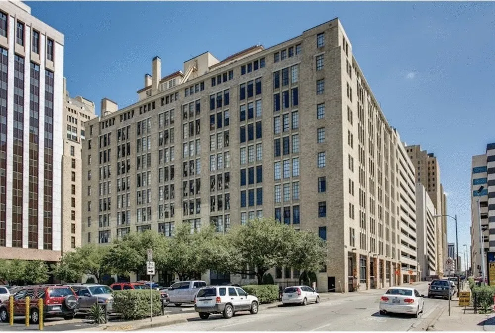 Condominium For Rent in Dallas County , 1122 Jackson Street 916, Dallas, Texas 75202, 1 Bedroom, 1 Bathroom, 1 Garage spaces, 1,066 Sqft, built in 1925, mls#21388139, Real Estate Agent in Dallas, Homes For Rent in Dallas county, Homes For Rent in Dallas, Realtor in Dallas Texas, Real Estate Brokerage Independent Realty Texas, Luminita Cordes Realtor