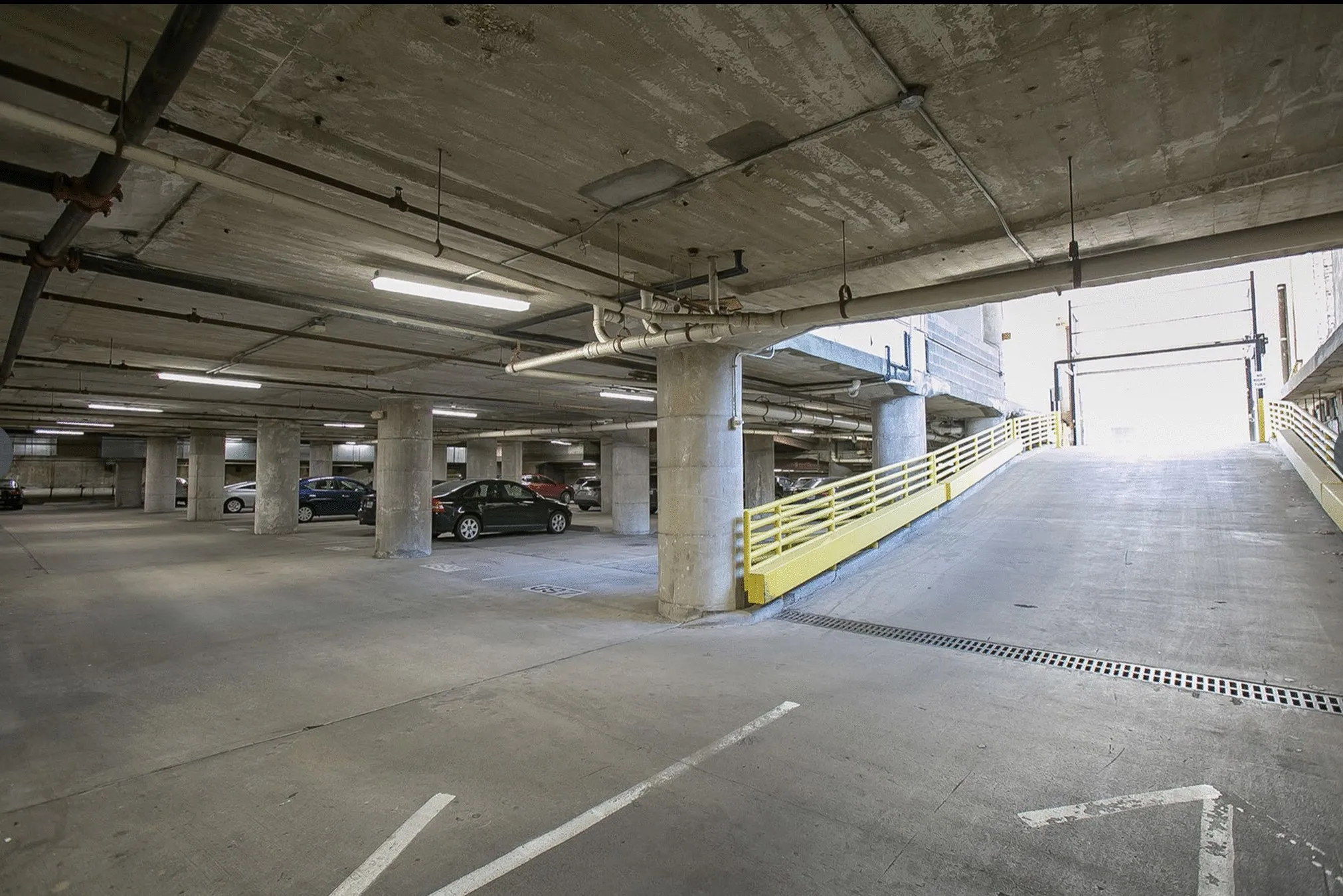 Condominium For Rent in Dallas County , 1122 Jackson Street 916, Dallas, Texas 75202, 1 Bedroom, 1 Bathroom, 1 Garage spaces, 1,066 Sqft, built in 1925, mls#21388139, Real Estate Agent in Dallas, Homes For Rent in Dallas county, Homes For Rent in Dallas, Realtor in Dallas Texas, Real Estate Brokerage Independent Realty Texas, Luminita Cordes Realtor