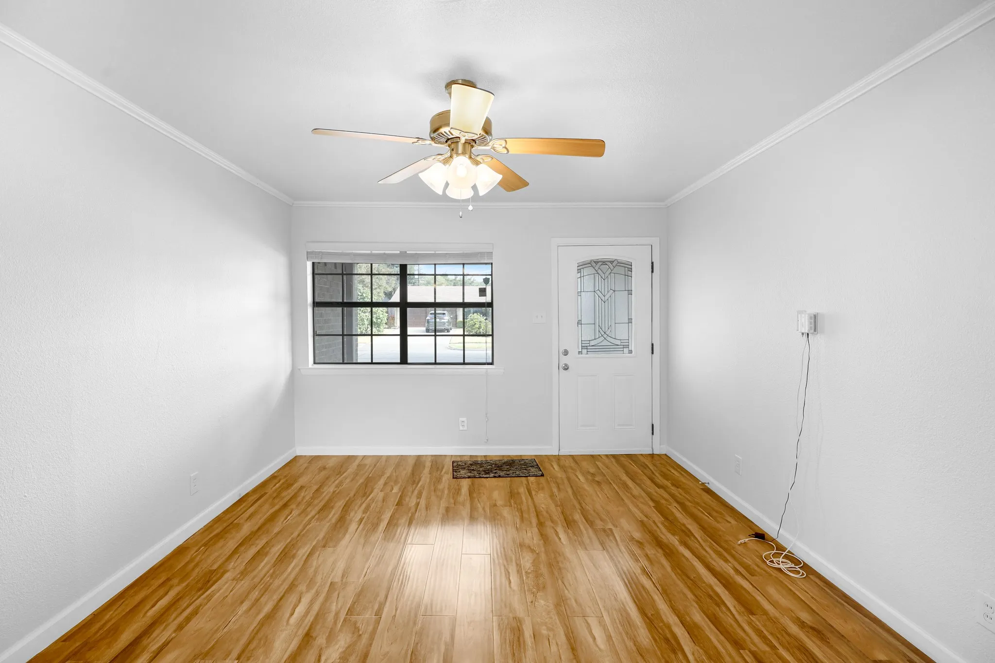 Single Family Residence For Rent in Dallas County , 3052 Cameo Lane, Farmers Branch, Texas 75234, 3 Bedroom, 2 Bathroom, 2 Garage spaces, 1,192 Sqft, built in 1958, mls#21385889, Real Estate Agent in Farmers Branch, Homes For Rent in Dallas county, Homes For Rent in Farmers Branch, Realtor in Farmers Branch Texas, Real Estate Brokerage Independent Realty Texas, Luminita Cordes Realtor