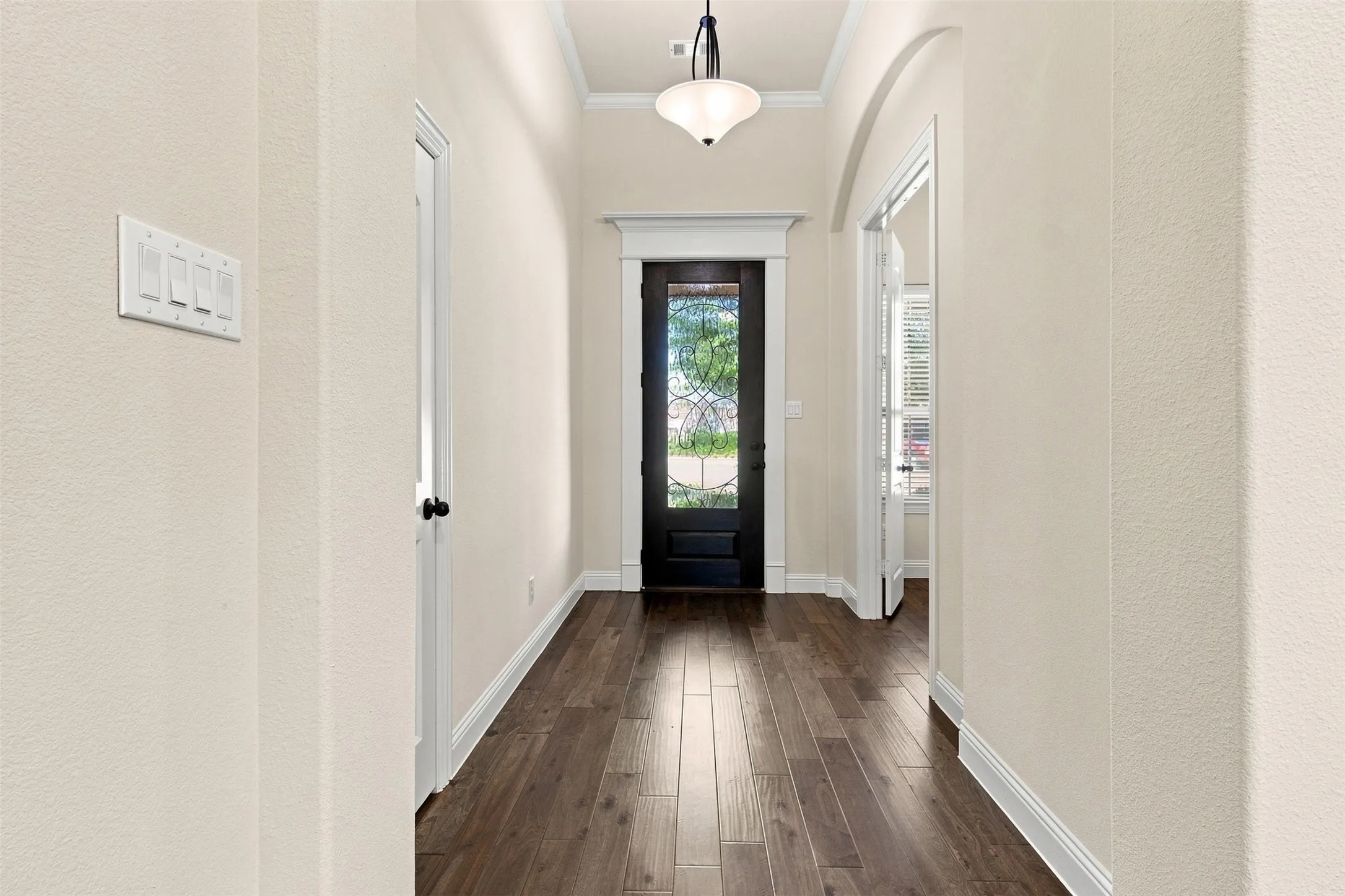 Single Family Residence For Sale in Collin County , 118 Lavender Lane, Wylie, Texas 75098, 4 Bedroom, 3 Bathroom, 2 Garage spaces, 2,811 Sqft, built in 2017, mls#21368860, Real Estate Agent in Wylie, Homes For Sale in Collin county, Homes For Sale in Wylie, Realtor in Wylie Texas, Real Estate Brokerage Independent Realty Texas, Luminita Cordes Realtor