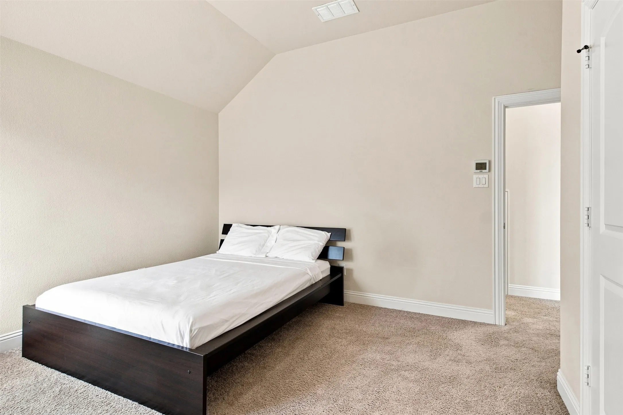 4rd bedroom suite upstaris