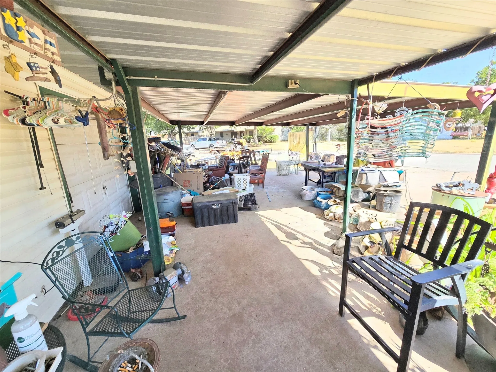 Single Family Residence For Sale in Wichita County , 4101 Palomino Street, Wichita Falls, Texas 76306, 2 Bedroom, 2 Bathroom, 1 Garage spaces, 1,291 Sqft, built in 1960, mls#21386739, Real Estate Agent in Wichita Falls, Homes For Sale in Wichita county, Homes For Sale in Wichita Falls, Realtor in Wichita Falls Texas, Real Estate Brokerage Independent Realty Texas, Luminita Cordes Realtor