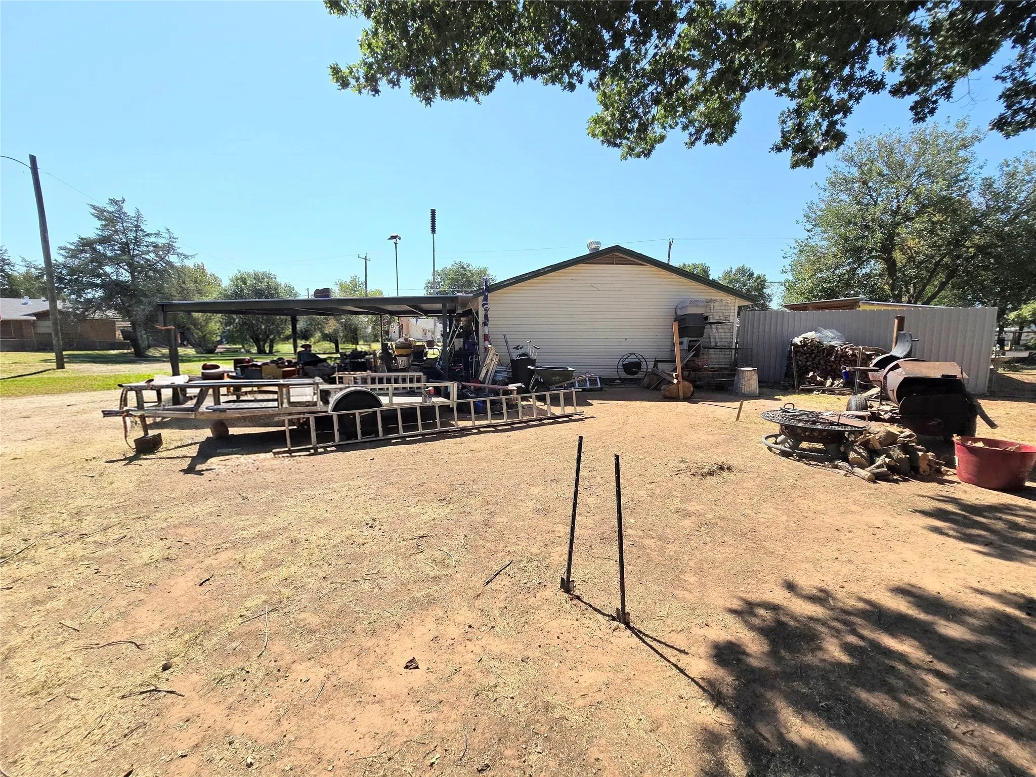 Single Family Residence For Sale in Wichita County , 4101 Palomino Street, Wichita Falls, Texas 76306, 2 Bedroom, 2 Bathroom, 1 Garage spaces, 1,291 Sqft, built in 1960, mls#21386739, Real Estate Agent in Wichita Falls, Homes For Sale in Wichita county, Homes For Sale in Wichita Falls, Realtor in Wichita Falls Texas, Real Estate Brokerage Independent Realty Texas, Luminita Cordes Realtor
