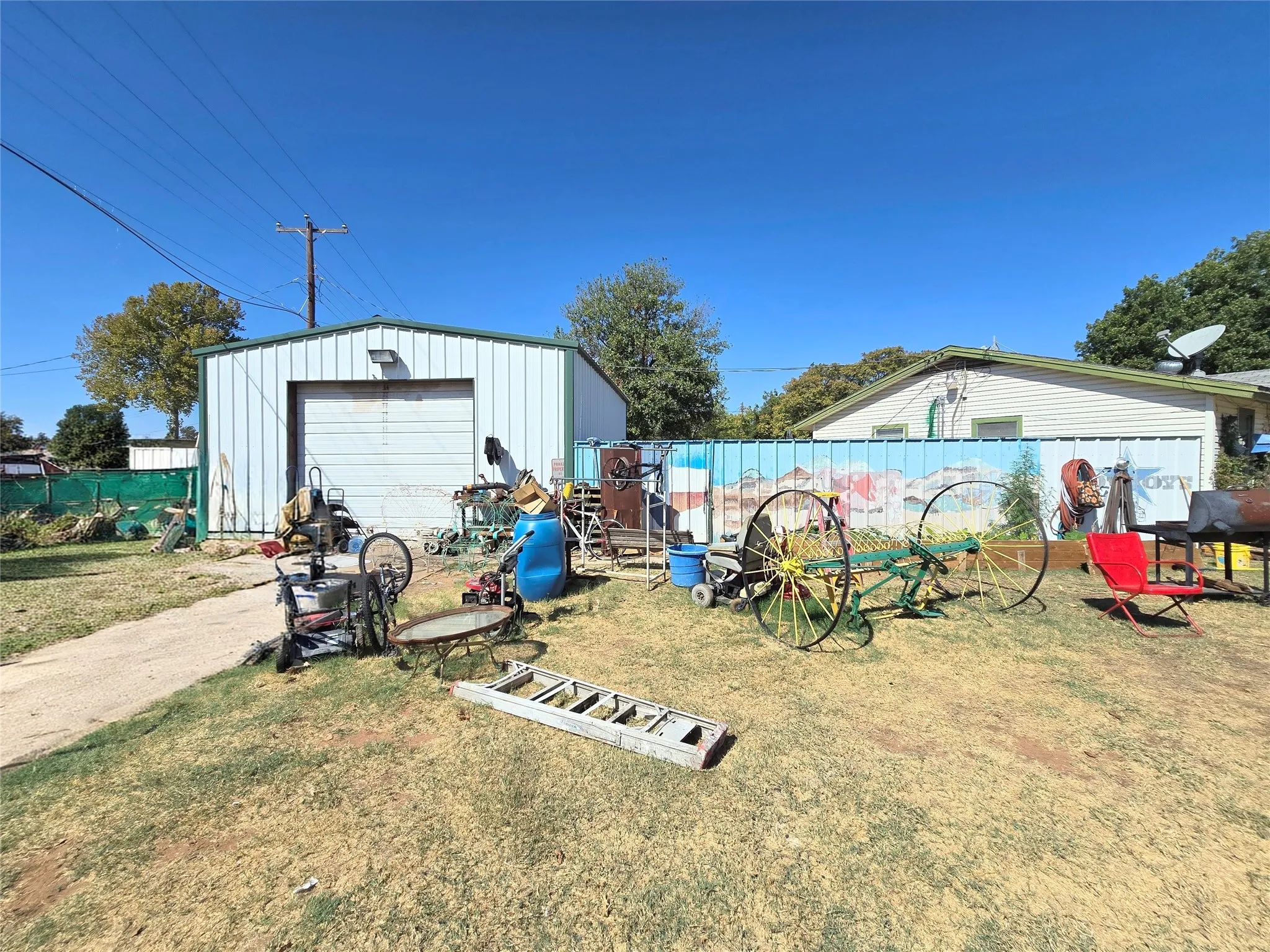 Single Family Residence For Sale in Wichita County , 4101 Palomino Street, Wichita Falls, Texas 76306, 2 Bedroom, 2 Bathroom, 1 Garage spaces, 1,291 Sqft, built in 1960, mls#21386739, Real Estate Agent in Wichita Falls, Homes For Sale in Wichita county, Homes For Sale in Wichita Falls, Realtor in Wichita Falls Texas, Real Estate Brokerage Independent Realty Texas, Luminita Cordes Realtor
