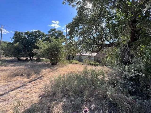 Single Family Residence For Sale in Callahan County , TBD C.R. 241, Clyde, Texas 79510, 0, 0, Garage spaces, 600 Sqft, built in 1951, mls#21387745, Real Estate Agent in Clyde, Homes For Sale in Callahan county, Homes For Sale in Clyde, Realtor in Clyde Texas, Real Estate Brokerage Independent Realty Texas, Luminita Cordes Realtor
