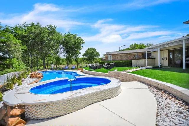 Single Family Residence For Sale in Tarrant County , 504 Cholla Court, Fort Worth, Texas 76112, 4 Bedroom, 4 Bathroom, 2 Garage spaces, 3,439 Sqft, built in 1973, mls#21386178, Real Estate Agent in Fort Worth, Homes For Sale in Tarrant county, Homes For Sale in Fort Worth, Realtor in Fort Worth Texas, Real Estate Brokerage Independent Realty Texas, Luminita Cordes Realtor