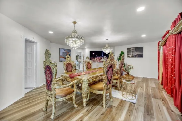 Single Family Residence For Sale in Tarrant County , 504 Cholla Court, Fort Worth, Texas 76112, 4 Bedroom, 4 Bathroom, 2 Garage spaces, 3,439 Sqft, built in 1973, mls#21386178, Real Estate Agent in Fort Worth, Homes For Sale in Tarrant county, Homes For Sale in Fort Worth, Realtor in Fort Worth Texas, Real Estate Brokerage Independent Realty Texas, Luminita Cordes Realtor