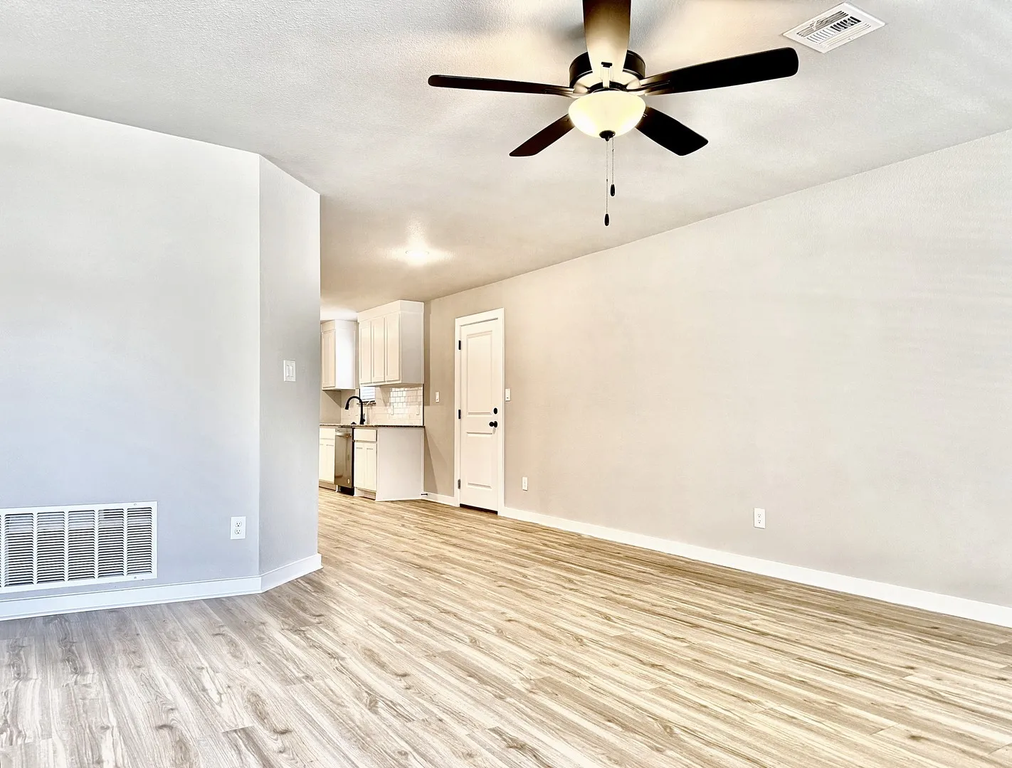 Single Family Residence For Rent in Grayson County , 2384 Miller Street, Denison, Texas 75020, 3 Bedroom, 2 Bathroom, 1 Garage spaces, 1,248 Sqft, built in 2024, mls#21388150, Real Estate Agent in Denison, Homes For Rent in Grayson county, Homes For Rent in Denison, Realtor in Denison Texas, Real Estate Brokerage Independent Realty Texas, Luminita Cordes Realtor