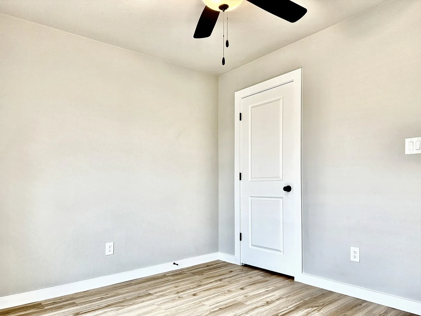 Single Family Residence For Rent in Grayson County , 2384 Miller Street, Denison, Texas 75020, 3 Bedroom, 2 Bathroom, 1 Garage spaces, 1,248 Sqft, built in 2024, mls#21388150, Real Estate Agent in Denison, Homes For Rent in Grayson county, Homes For Rent in Denison, Realtor in Denison Texas, Real Estate Brokerage Independent Realty Texas, Luminita Cordes Realtor