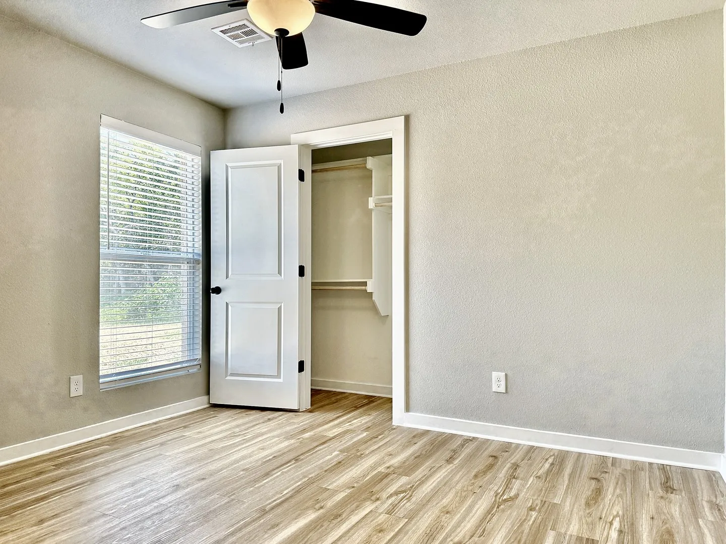 Single Family Residence For Rent in Grayson County , 2384 Miller Street, Denison, Texas 75020, 3 Bedroom, 2 Bathroom, 1 Garage spaces, 1,248 Sqft, built in 2024, mls#21388150, Real Estate Agent in Denison, Homes For Rent in Grayson county, Homes For Rent in Denison, Realtor in Denison Texas, Real Estate Brokerage Independent Realty Texas, Luminita Cordes Realtor