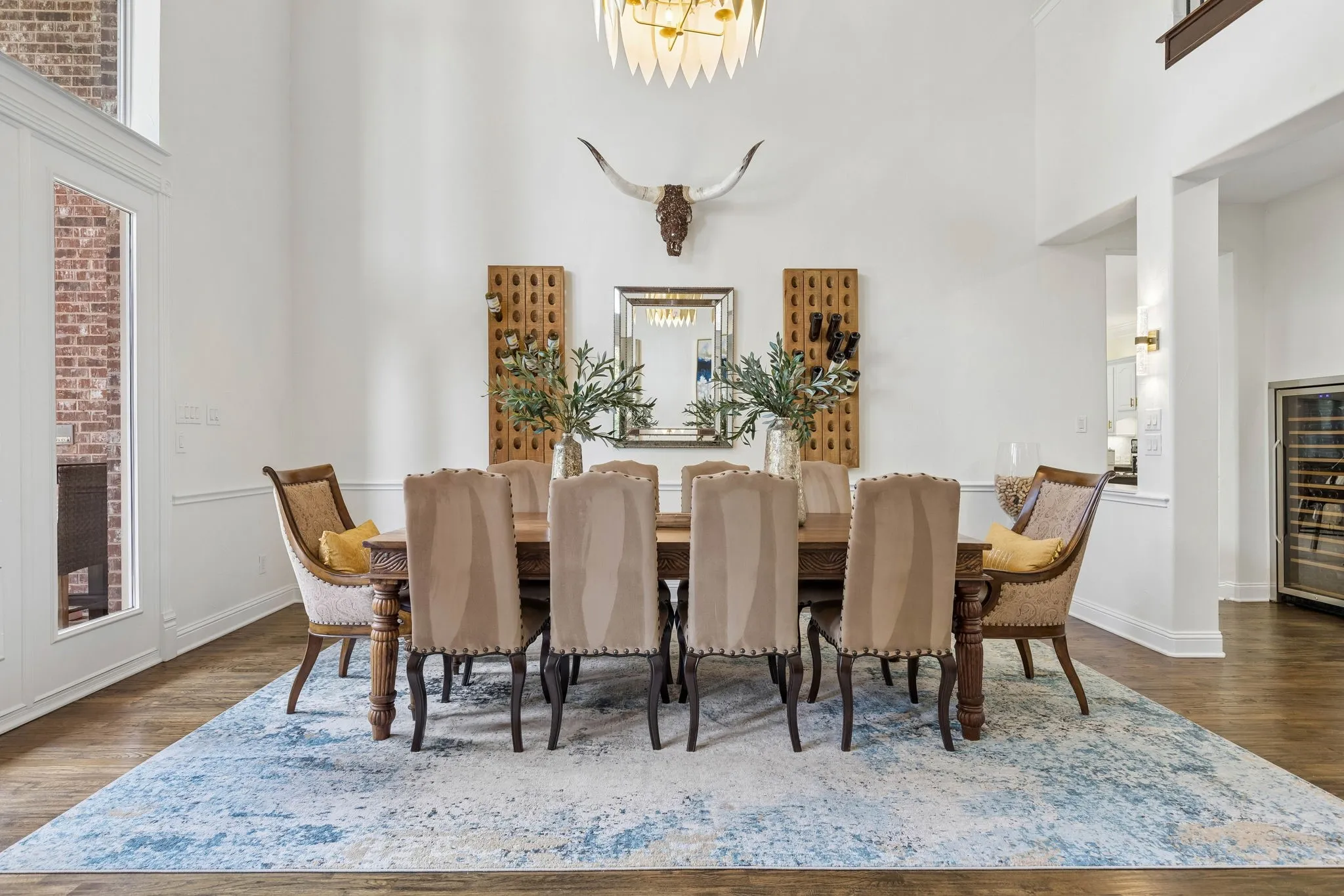 Single Family Residence For Sale in Tarrant County , 305 Corral Court, Southlake, Texas 76092, 5 Bedroom, 5 Bathroom, 4 Garage spaces, 6,033 Sqft, built in 2008, mls#21382308, Real Estate Agent in Southlake, Homes For Sale in Tarrant county, Homes For Sale in Southlake, Realtor in Southlake Texas, Real Estate Brokerage Independent Realty Texas, Luminita Cordes Realtor
