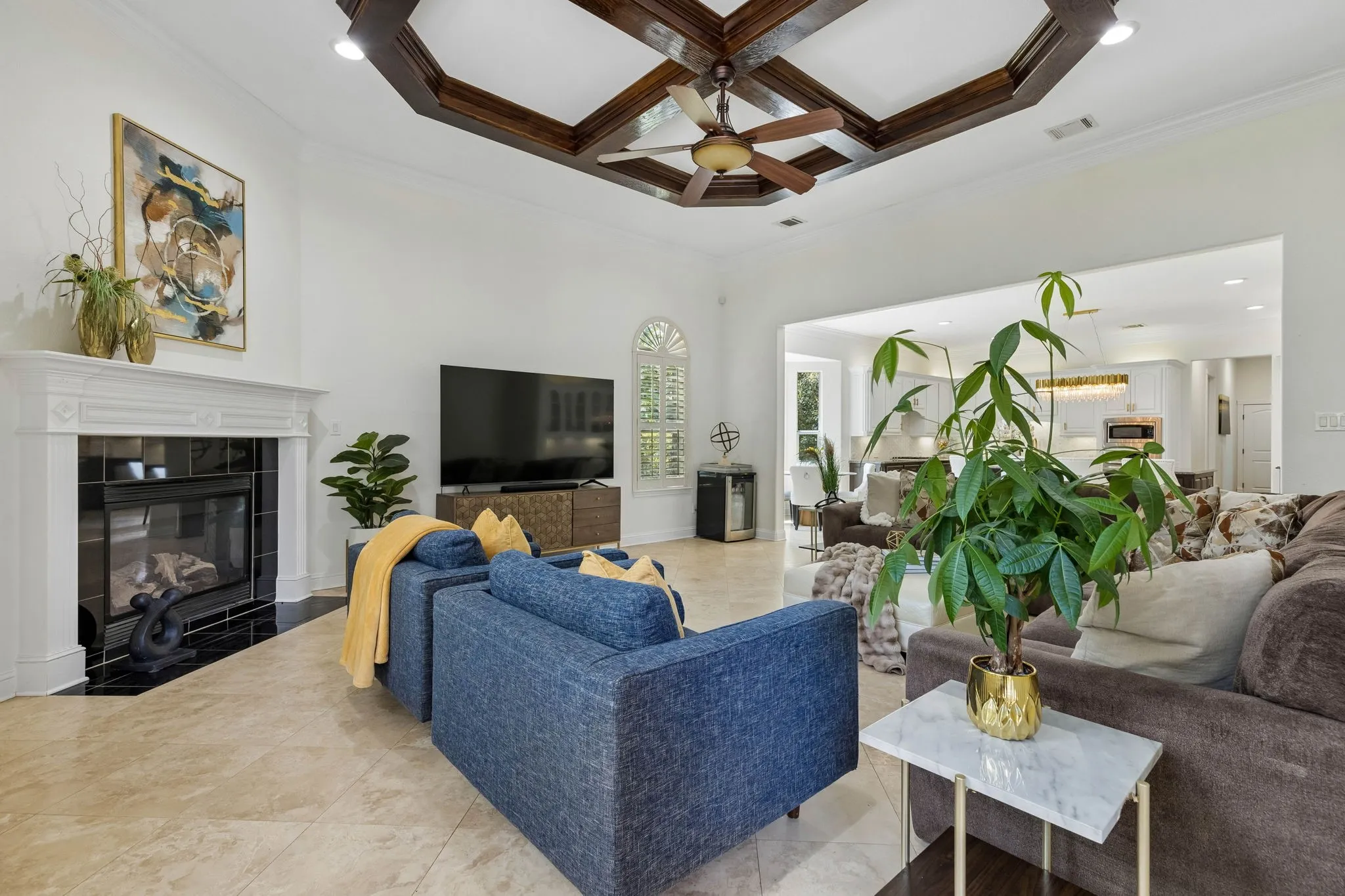 Single Family Residence For Sale in Tarrant County , 305 Corral Court, Southlake, Texas 76092, 5 Bedroom, 5 Bathroom, 4 Garage spaces, 6,033 Sqft, built in 2008, mls#21382308, Real Estate Agent in Southlake, Homes For Sale in Tarrant county, Homes For Sale in Southlake, Realtor in Southlake Texas, Real Estate Brokerage Independent Realty Texas, Luminita Cordes Realtor