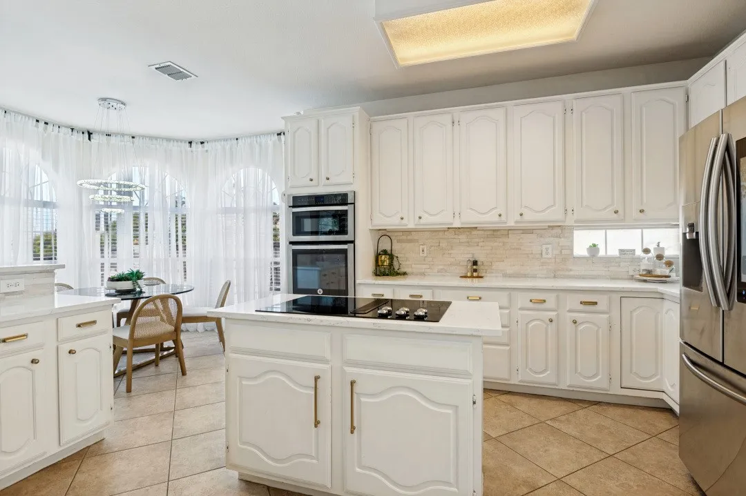 Single Family Residence For Sale in Denton County , 4333 Boca Raton Drive, The Colony, Texas 75056, 4 Bedroom, 4 Bathroom, 2 Garage spaces, 3,281 Sqft, built in 1995, mls#21387613, Real Estate Agent in The Colony, Homes For Sale in Denton county, Homes For Sale in The Colony, Realtor in The Colony Texas, Real Estate Brokerage Independent Realty Texas, Luminita Cordes Realtor