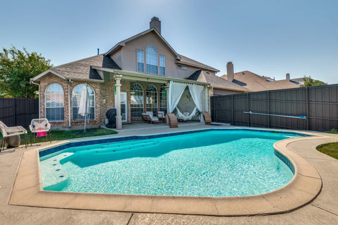 Single Family Residence For Sale in Denton County , 4333 Boca Raton Drive, The Colony, Texas 75056, 4 Bedroom, 4 Bathroom, 2 Garage spaces, 3,281 Sqft, built in 1995, mls#21387613, Real Estate Agent in The Colony, Homes For Sale in Denton county, Homes For Sale in The Colony, Realtor in The Colony Texas, Real Estate Brokerage Independent Realty Texas, Luminita Cordes Realtor