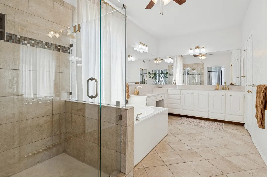 Single Family Residence For Sale in Denton County , 4333 Boca Raton Drive, The Colony, Texas 75056, 4 Bedroom, 4 Bathroom, 2 Garage spaces, 3,281 Sqft, built in 1995, mls#21387613, Real Estate Agent in The Colony, Homes For Sale in Denton county, Homes For Sale in The Colony, Realtor in The Colony Texas, Real Estate Brokerage Independent Realty Texas, Luminita Cordes Realtor