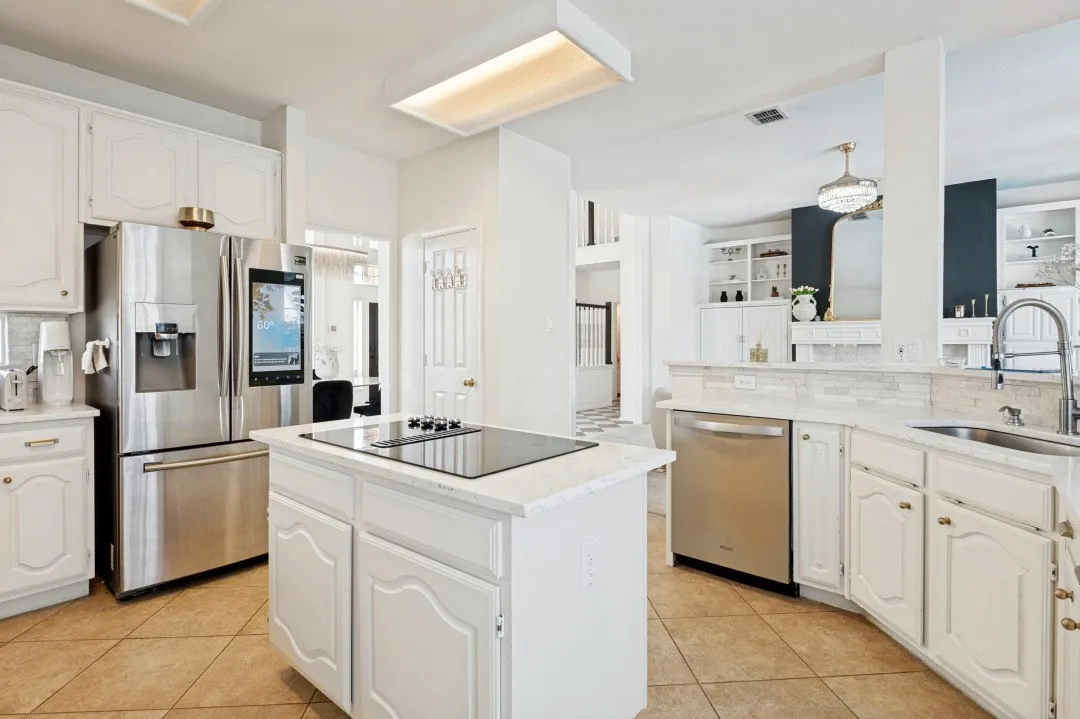 Single Family Residence For Sale in Denton County , 4333 Boca Raton Drive, The Colony, Texas 75056, 4 Bedroom, 4 Bathroom, 2 Garage spaces, 3,281 Sqft, built in 1995, mls#21387613, Real Estate Agent in The Colony, Homes For Sale in Denton county, Homes For Sale in The Colony, Realtor in The Colony Texas, Real Estate Brokerage Independent Realty Texas, Luminita Cordes Realtor