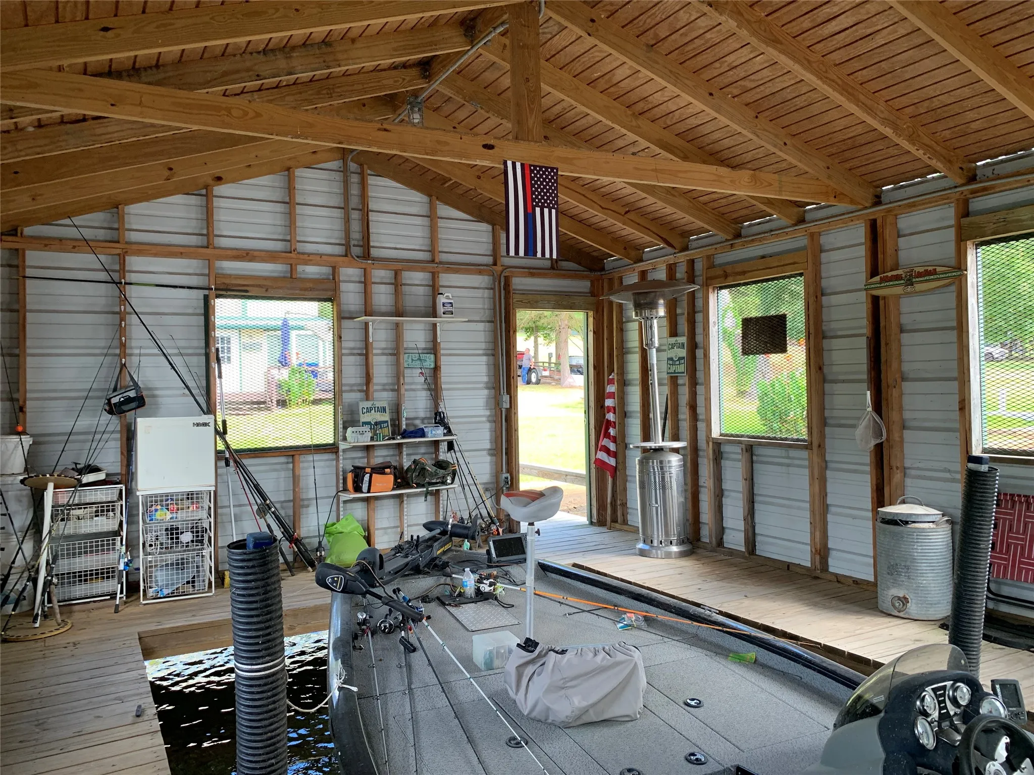 Single Family Residence For Sale in Wood County , 1361 County Road 3230, Quitman, Texas 75783, 3 Bedroom, 3 Bathroom, Garage spaces, 1,400 Sqft, built in 2006, mls#21388001, Real Estate Agent in Quitman, Homes For Sale in Wood county, Homes For Sale in Quitman, Realtor in Quitman Texas, Real Estate Brokerage Independent Realty Texas, Luminita Cordes Realtor