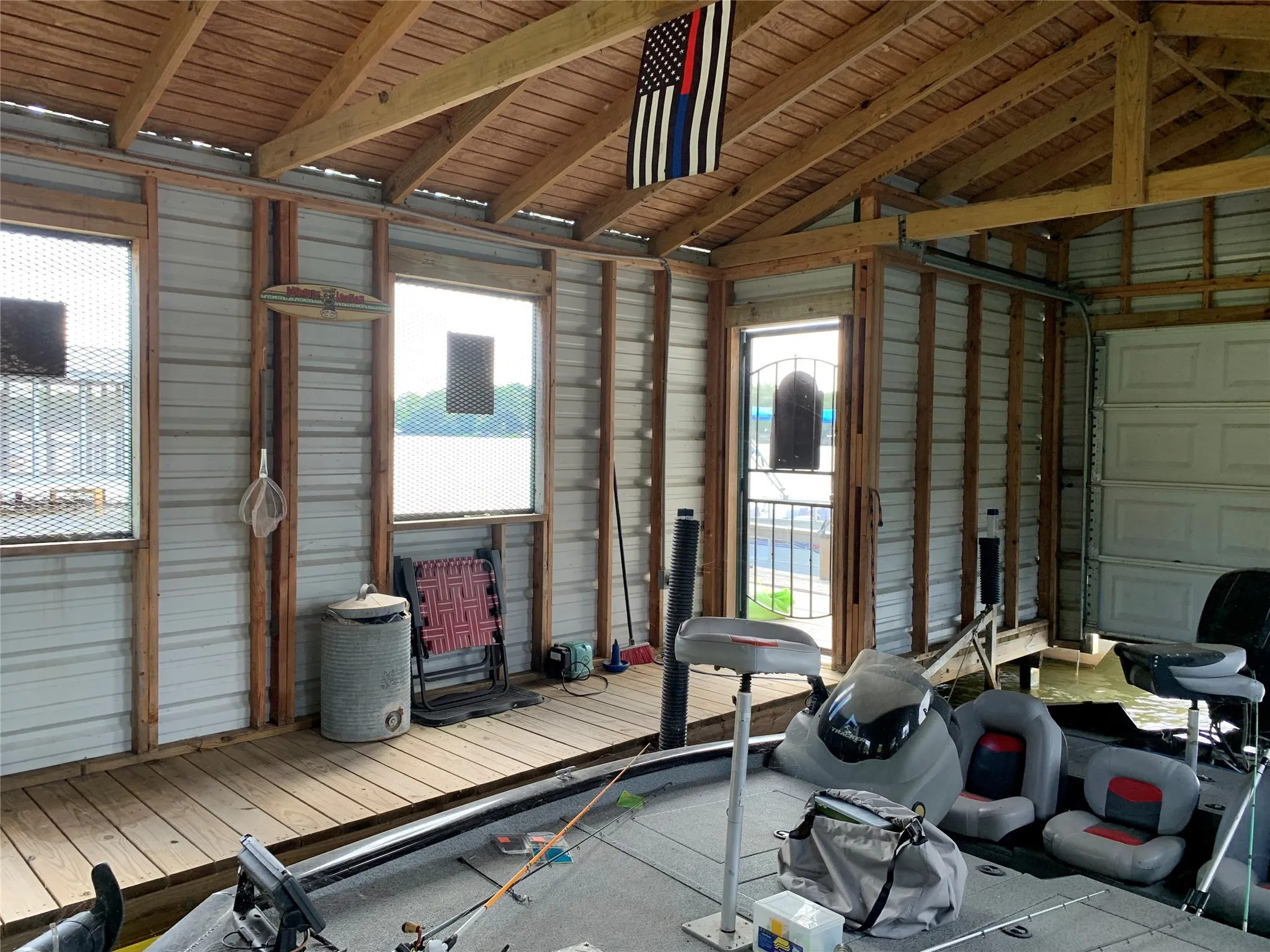 Single Family Residence For Sale in Wood County , 1361 County Road 3230, Quitman, Texas 75783, 3 Bedroom, 3 Bathroom, Garage spaces, 1,400 Sqft, built in 2006, mls#21388001, Real Estate Agent in Quitman, Homes For Sale in Wood county, Homes For Sale in Quitman, Realtor in Quitman Texas, Real Estate Brokerage Independent Realty Texas, Luminita Cordes Realtor