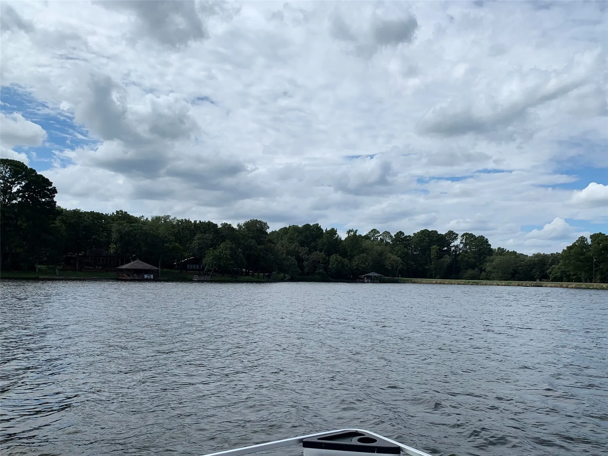 Single Family Residence For Sale in Wood County , 1361 County Road 3230, Quitman, Texas 75783, 3 Bedroom, 3 Bathroom, Garage spaces, 1,400 Sqft, built in 2006, mls#21388001, Real Estate Agent in Quitman, Homes For Sale in Wood county, Homes For Sale in Quitman, Realtor in Quitman Texas, Real Estate Brokerage Independent Realty Texas, Luminita Cordes Realtor