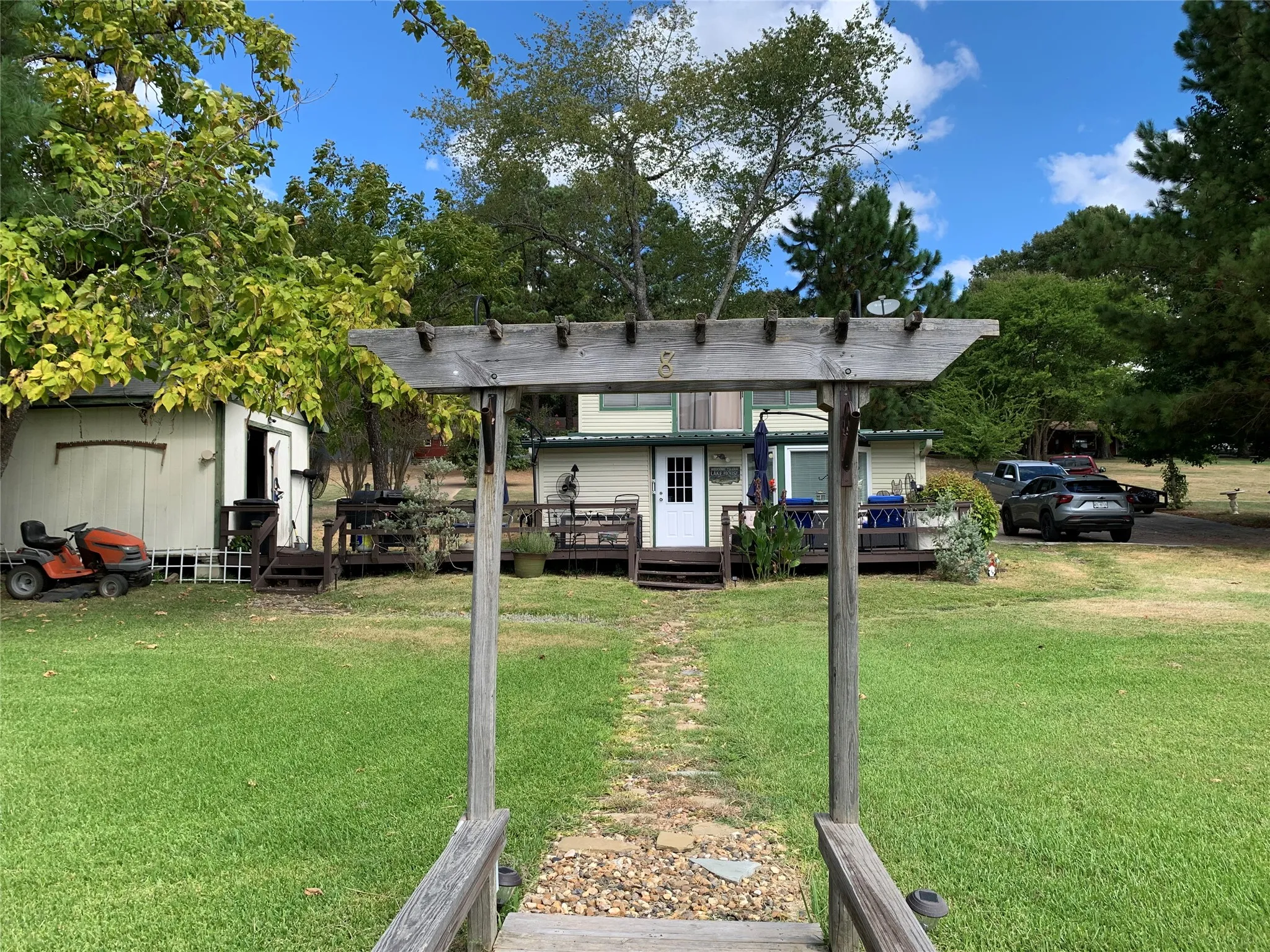 Single Family Residence For Sale in Wood County , 1361 County Road 3230, Quitman, Texas 75783, 3 Bedroom, 3 Bathroom, Garage spaces, 1,400 Sqft, built in 2006, mls#21388001, Real Estate Agent in Quitman, Homes For Sale in Wood county, Homes For Sale in Quitman, Realtor in Quitman Texas, Real Estate Brokerage Independent Realty Texas, Luminita Cordes Realtor