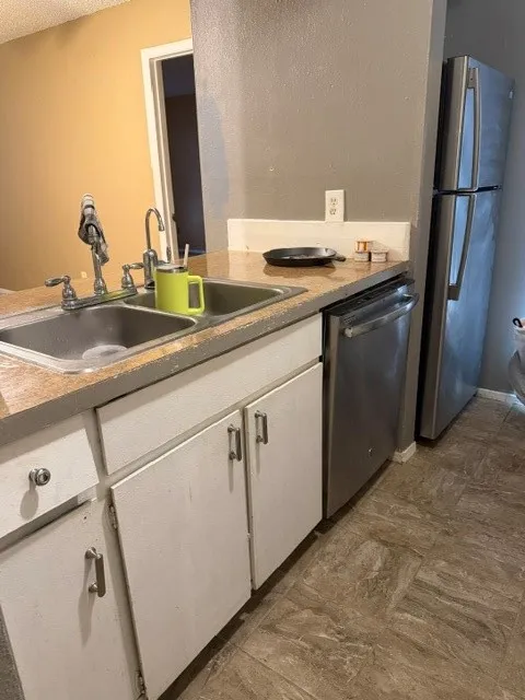 Condominium For Sale in Tarrant County , 5504 Boca Raton Boulevard 334, Fort Worth, Texas 76112, 2 Bedroom, 2 Bathroom, Garage spaces, 1,017 Sqft, built in 1972, mls#21387808, Real Estate Agent in Fort Worth, Homes For Sale in Tarrant county, Homes For Sale in Fort Worth, Realtor in Fort Worth Texas, Real Estate Brokerage Independent Realty Texas, Luminita Cordes Realtor
