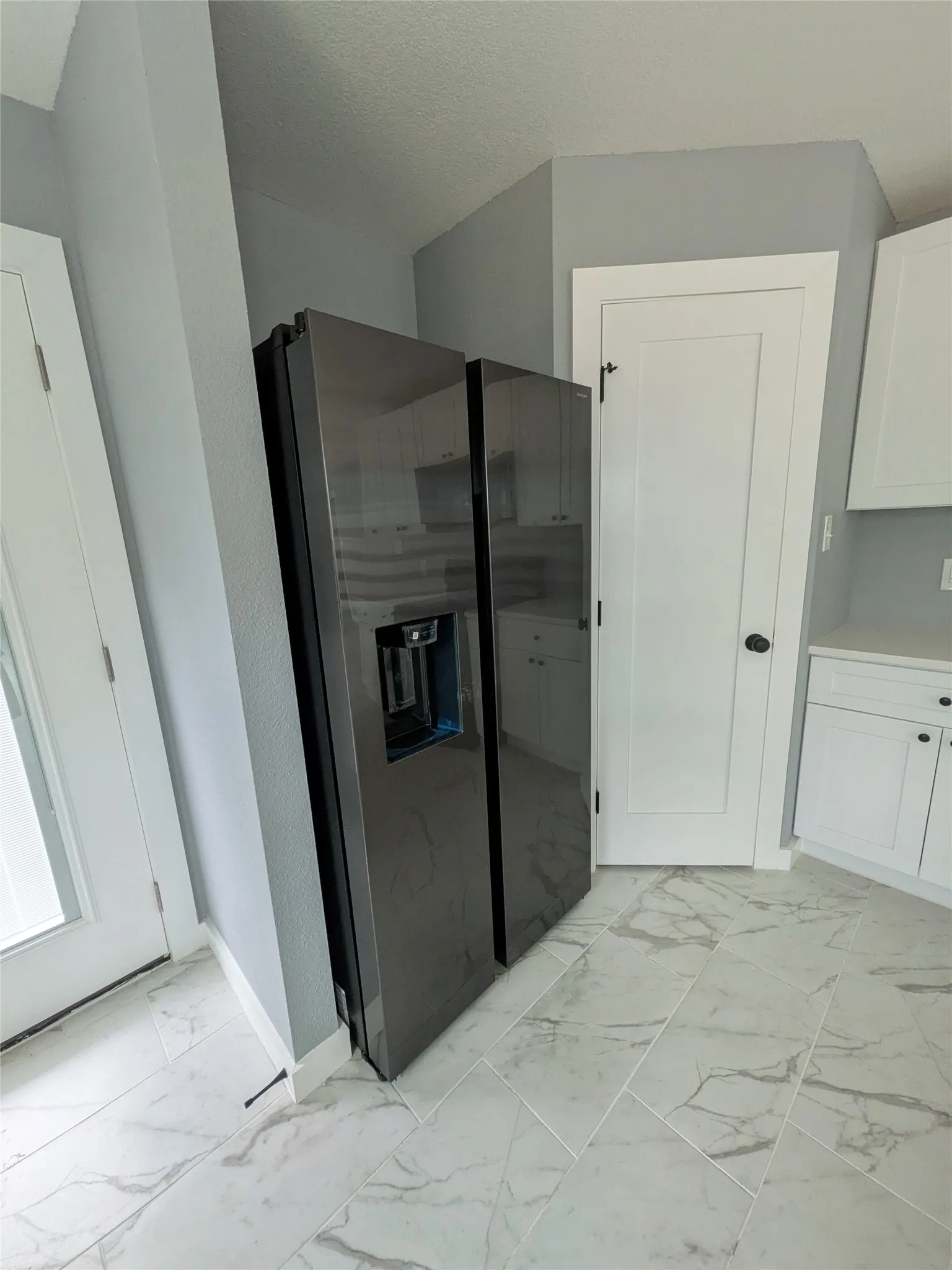 STAINLESS STEEL "BLACK" DOUBLE DOOR REFRIGERARTOR
