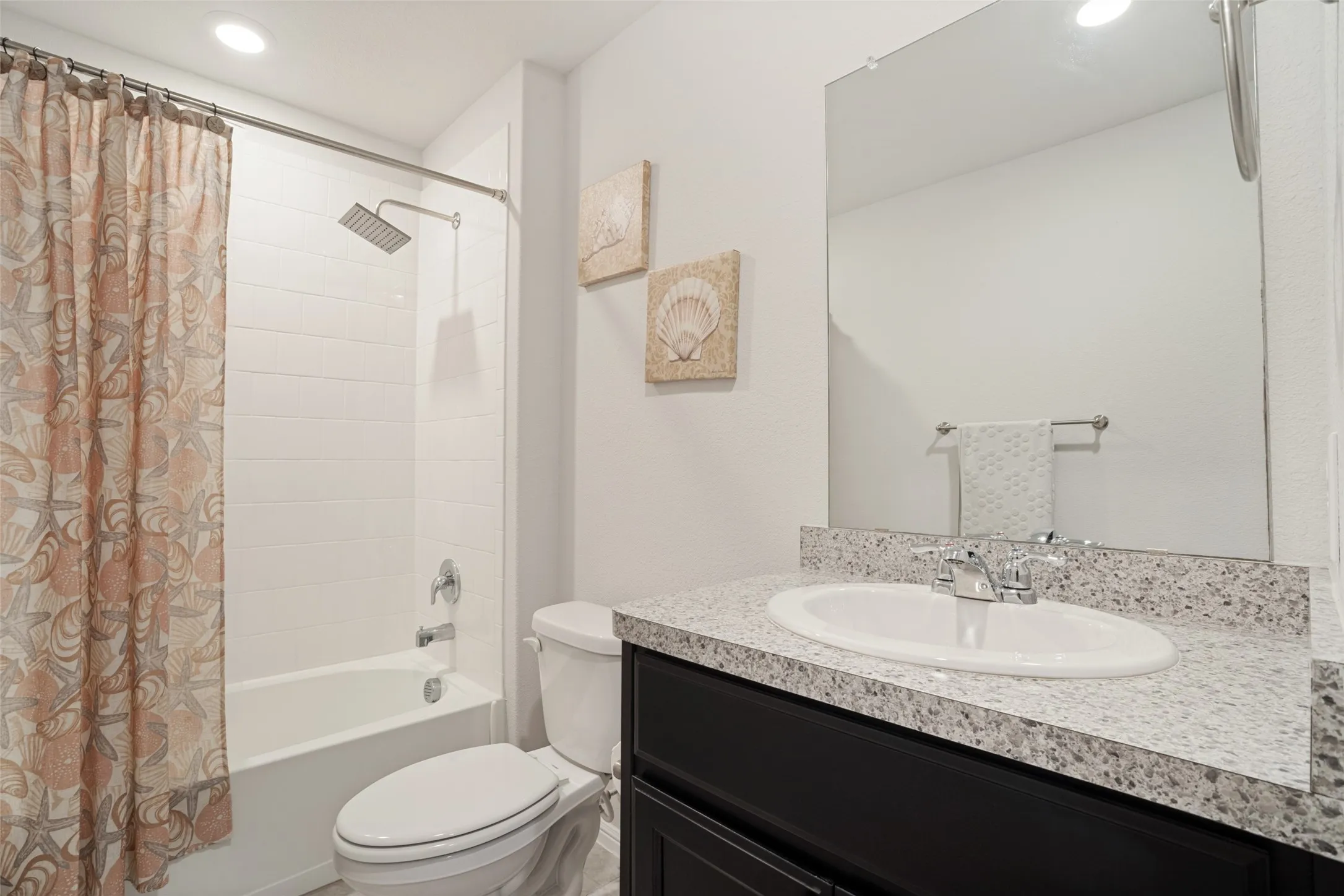 Single Family Residence For Sale in Denton County , 16537 White Fish Lane, Justin, Texas 76247, 3 Bedroom, 2 Bathroom, 2 Garage spaces, 1,536 Sqft, built in 2022, mls#21385507, Real Estate Agent in Justin, Homes For Sale in Denton county, Homes For Sale in Justin, Realtor in Justin Texas, Real Estate Brokerage Independent Realty Texas, Luminita Cordes Realtor