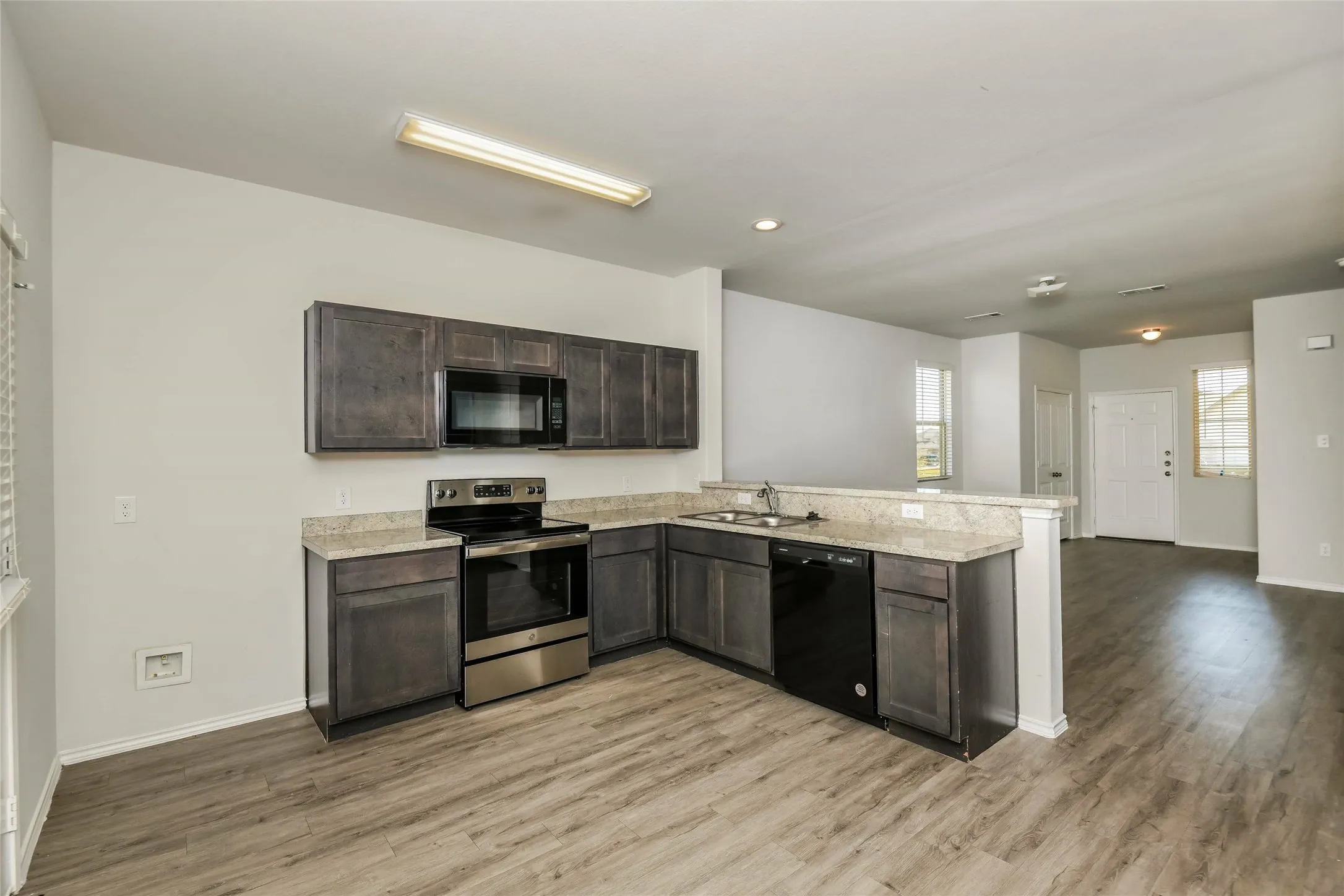 Single Family Residence For Rent in Tarrant County , 8305 Camellia Tree Court, Fort Worth, Texas 76123, 4 Bedroom, 3 Bathroom, 2 Garage spaces, 1,751 Sqft, built in 2021, mls#21388184, Real Estate Agent in Fort Worth, Homes For Rent in Tarrant county, Homes For Rent in Fort Worth, Realtor in Fort Worth Texas, Real Estate Brokerage Independent Realty Texas, Luminita Cordes Realtor