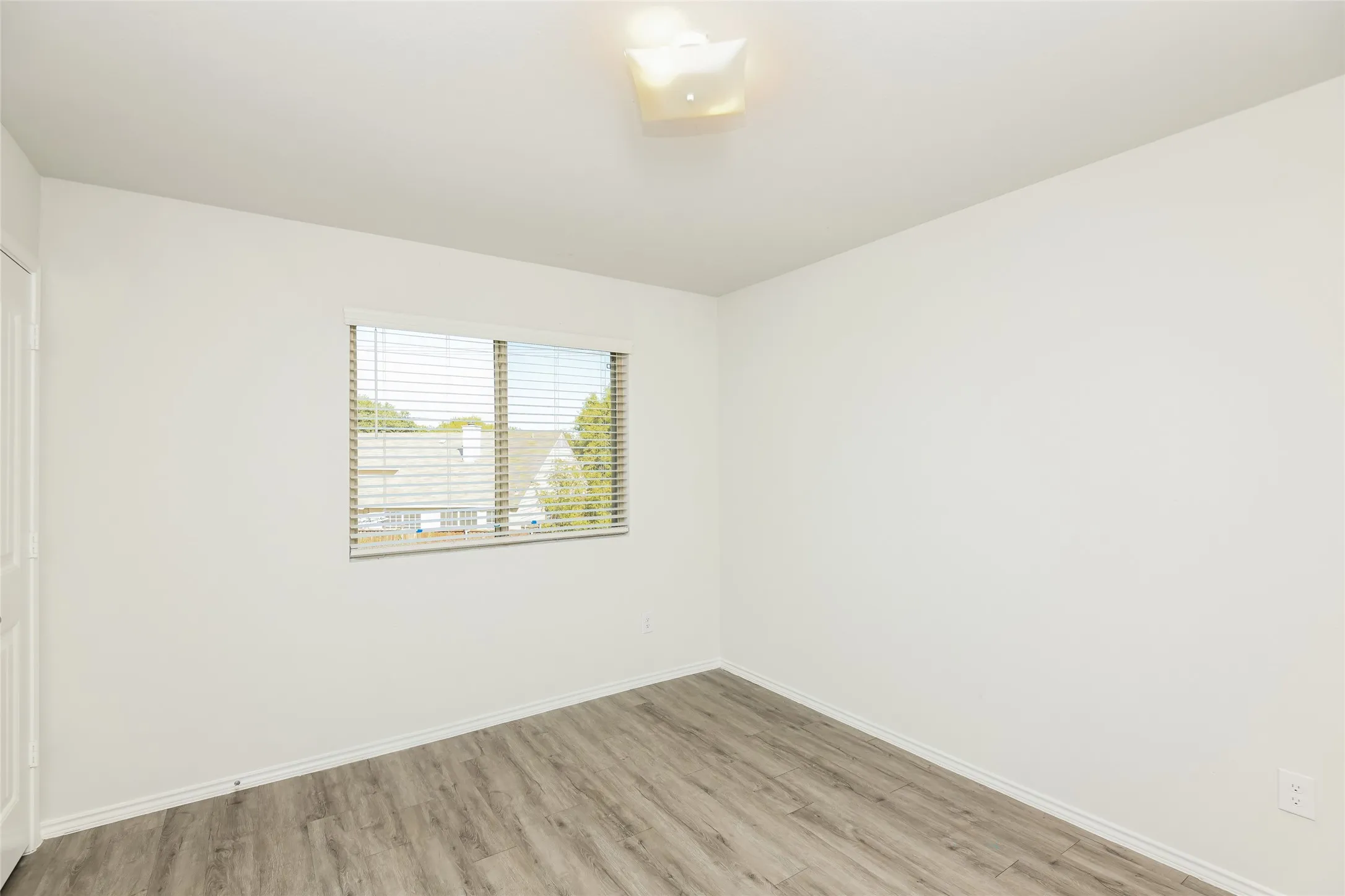 Single Family Residence For Rent in Tarrant County , 8305 Camellia Tree Court, Fort Worth, Texas 76123, 4 Bedroom, 3 Bathroom, 2 Garage spaces, 1,751 Sqft, built in 2021, mls#21388184, Real Estate Agent in Fort Worth, Homes For Rent in Tarrant county, Homes For Rent in Fort Worth, Realtor in Fort Worth Texas, Real Estate Brokerage Independent Realty Texas, Luminita Cordes Realtor