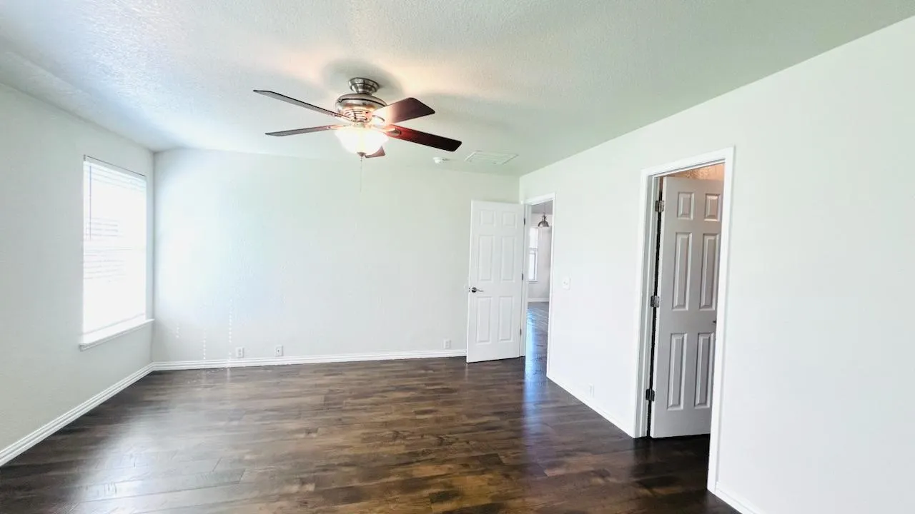 Single Family Residence For Rent in Collin County , 2506 Deer Run Court, Melissa, Texas 75454, 4 Bedroom, 2 Bathroom, 2 Garage spaces, 1,872 Sqft, built in 2004, mls#21386980, Real Estate Agent in Melissa, Homes For Rent in Collin county, Homes For Rent in Melissa, Realtor in Melissa Texas, Real Estate Brokerage Independent Realty Texas, Luminita Cordes Realtor