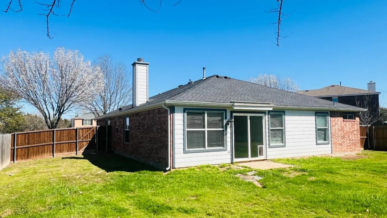 Single Family Residence For Rent in Collin County , 2506 Deer Run Court, Melissa, Texas 75454, 4 Bedroom, 2 Bathroom, 2 Garage spaces, 1,872 Sqft, built in 2004, mls#21386980, Real Estate Agent in Melissa, Homes For Rent in Collin county, Homes For Rent in Melissa, Realtor in Melissa Texas, Real Estate Brokerage Independent Realty Texas, Luminita Cordes Realtor
