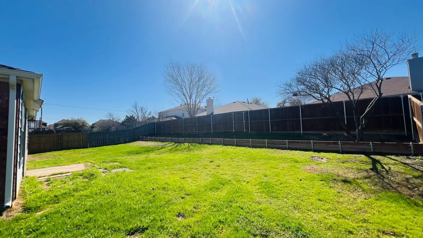 Single Family Residence For Rent in Collin County , 2506 Deer Run Court, Melissa, Texas 75454, 4 Bedroom, 2 Bathroom, 2 Garage spaces, 1,872 Sqft, built in 2004, mls#21386980, Real Estate Agent in Melissa, Homes For Rent in Collin county, Homes For Rent in Melissa, Realtor in Melissa Texas, Real Estate Brokerage Independent Realty Texas, Luminita Cordes Realtor