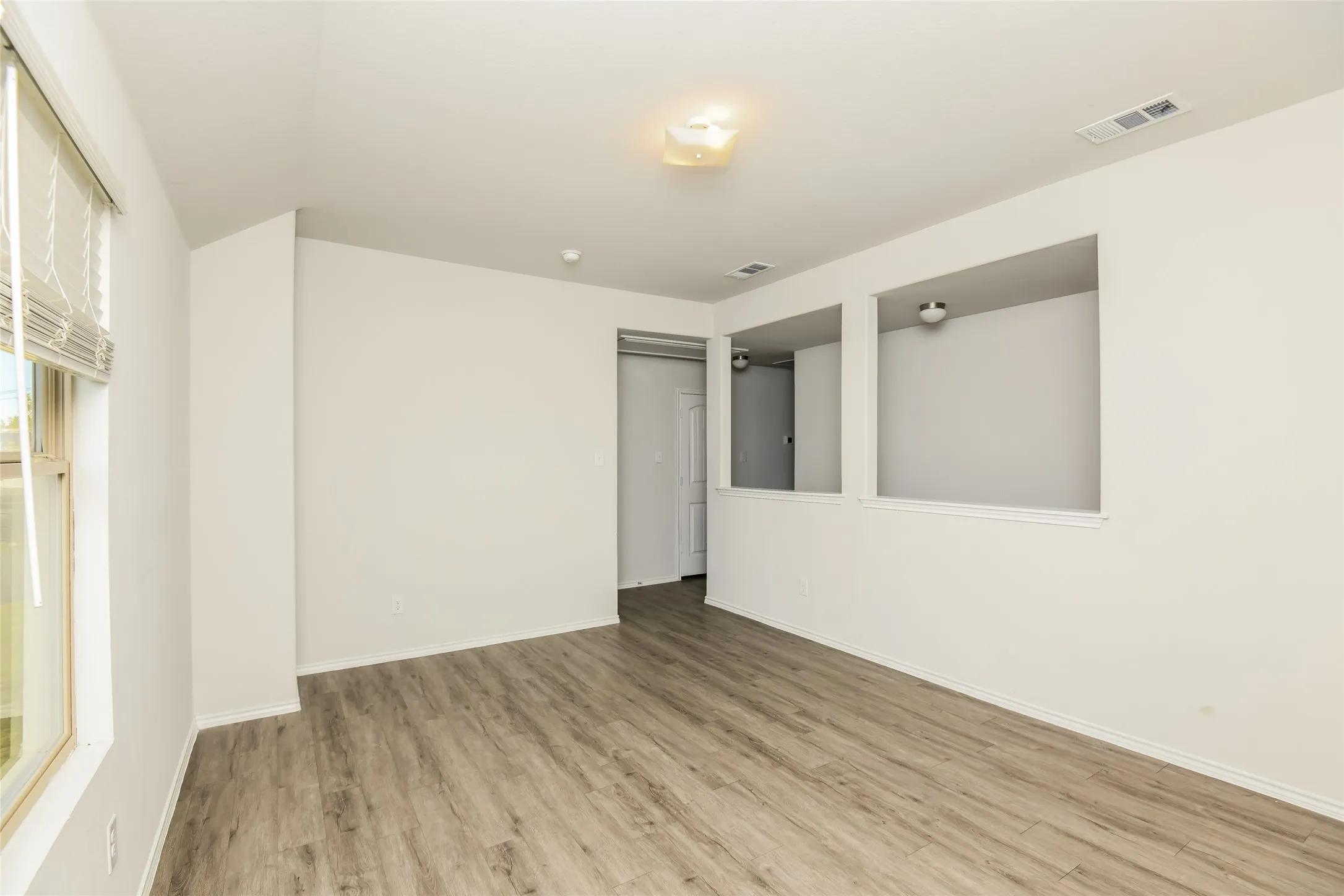 Single Family Residence For Rent in Tarrant County , 8348 Yaupon Holly Trail, Fort Worth, Texas 76123, 4 Bedroom, 3 Bathroom, 2 Garage spaces, 1,751 Sqft, built in 2021, mls#21388193, Real Estate Agent in Fort Worth, Homes For Rent in Tarrant county, Homes For Rent in Fort Worth, Realtor in Fort Worth Texas, Real Estate Brokerage Independent Realty Texas, Luminita Cordes Realtor