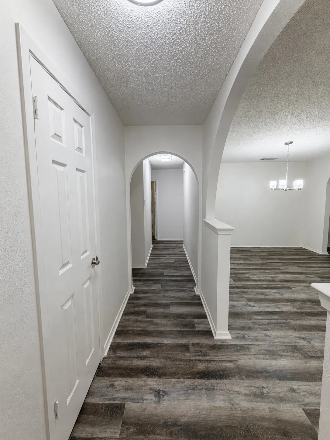 Single Family Residence For Rent in Tarrant County , 5309 Holly Trail, Arlington, Texas 76016, 3 Bedroom, 2 Bathroom, 2 Garage spaces, 1,675 Sqft, built in 1974, mls#21388197, Real Estate Agent in Arlington, Homes For Rent in Tarrant county, Homes For Rent in Arlington, Realtor in Arlington Texas, Real Estate Brokerage Independent Realty Texas, Luminita Cordes Realtor