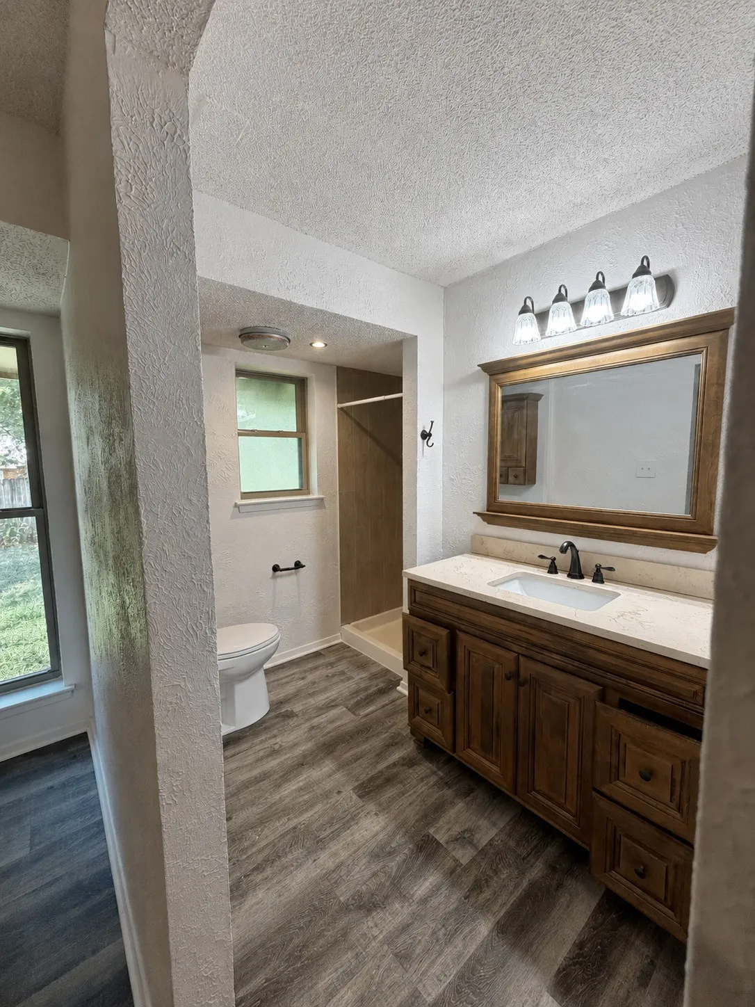 Single Family Residence For Rent in Tarrant County , 5309 Holly Trail, Arlington, Texas 76016, 3 Bedroom, 2 Bathroom, 2 Garage spaces, 1,675 Sqft, built in 1974, mls#21388197, Real Estate Agent in Arlington, Homes For Rent in Tarrant county, Homes For Rent in Arlington, Realtor in Arlington Texas, Real Estate Brokerage Independent Realty Texas, Luminita Cordes Realtor