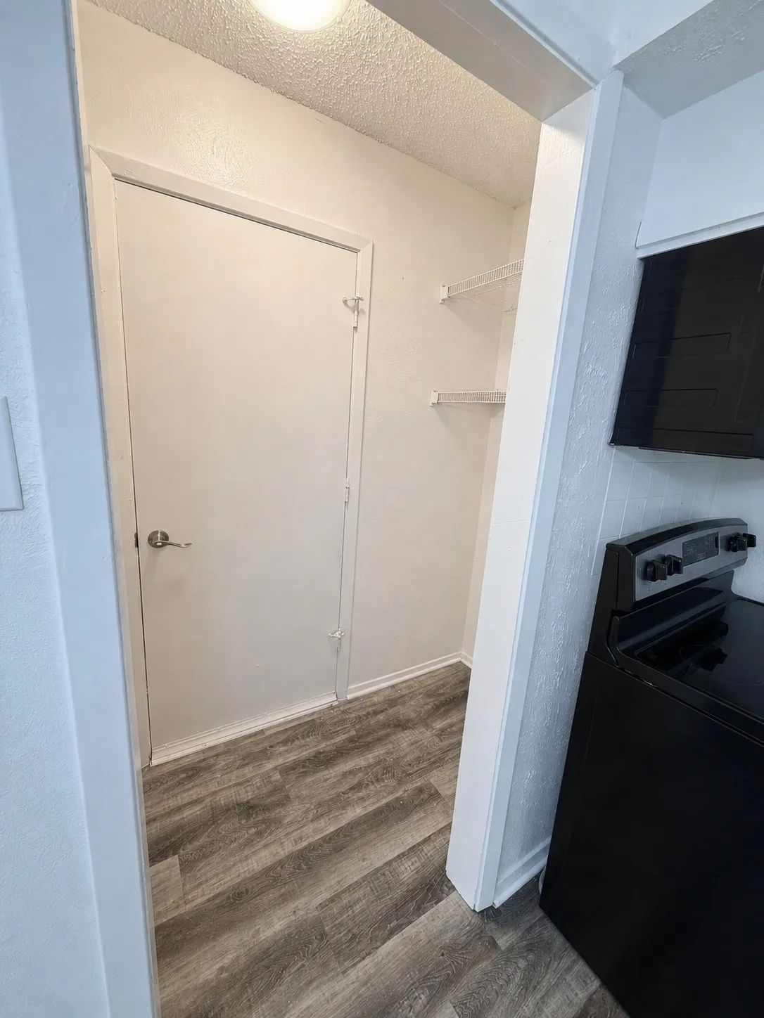 Single Family Residence For Rent in Tarrant County , 5309 Holly Trail, Arlington, Texas 76016, 3 Bedroom, 2 Bathroom, 2 Garage spaces, 1,675 Sqft, built in 1974, mls#21388197, Real Estate Agent in Arlington, Homes For Rent in Tarrant county, Homes For Rent in Arlington, Realtor in Arlington Texas, Real Estate Brokerage Independent Realty Texas, Luminita Cordes Realtor