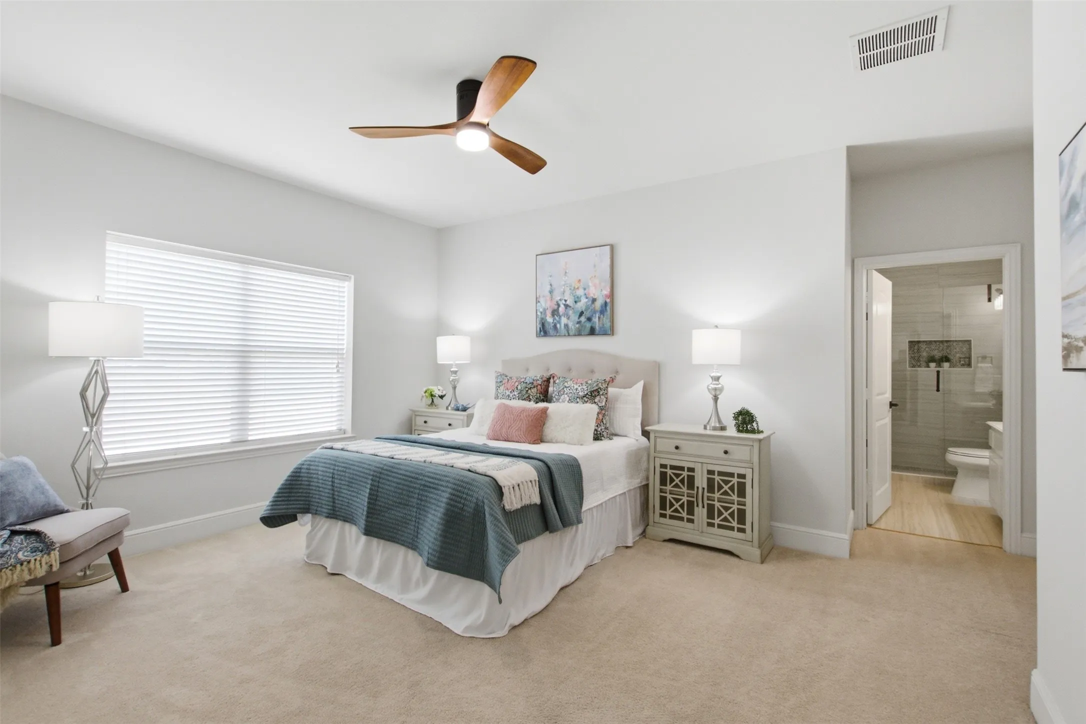 Downstiars guest suite