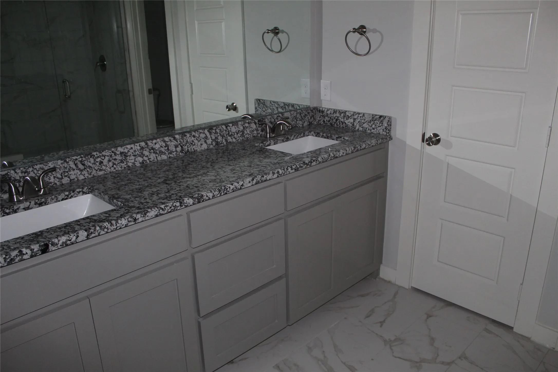 Duplex For Rent in Denton County , 810 Dover, Pilot Point, Texas 76258, 3 Bedroom, 3 Bathroom, 2 Garage spaces, 1,877 Sqft, built in 2019, mls#21388201, Real Estate Agent in Pilot Point, Homes For Rent in Denton county, Homes For Rent in Pilot Point, Realtor in Pilot Point Texas, Real Estate Brokerage Independent Realty Texas, Luminita Cordes Realtor