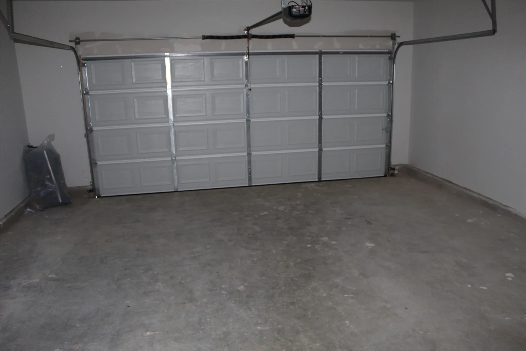Duplex For Rent in Denton County , 810 Dover, Pilot Point, Texas 76258, 3 Bedroom, 3 Bathroom, 2 Garage spaces, 1,877 Sqft, built in 2019, mls#21388201, Real Estate Agent in Pilot Point, Homes For Rent in Denton county, Homes For Rent in Pilot Point, Realtor in Pilot Point Texas, Real Estate Brokerage Independent Realty Texas, Luminita Cordes Realtor