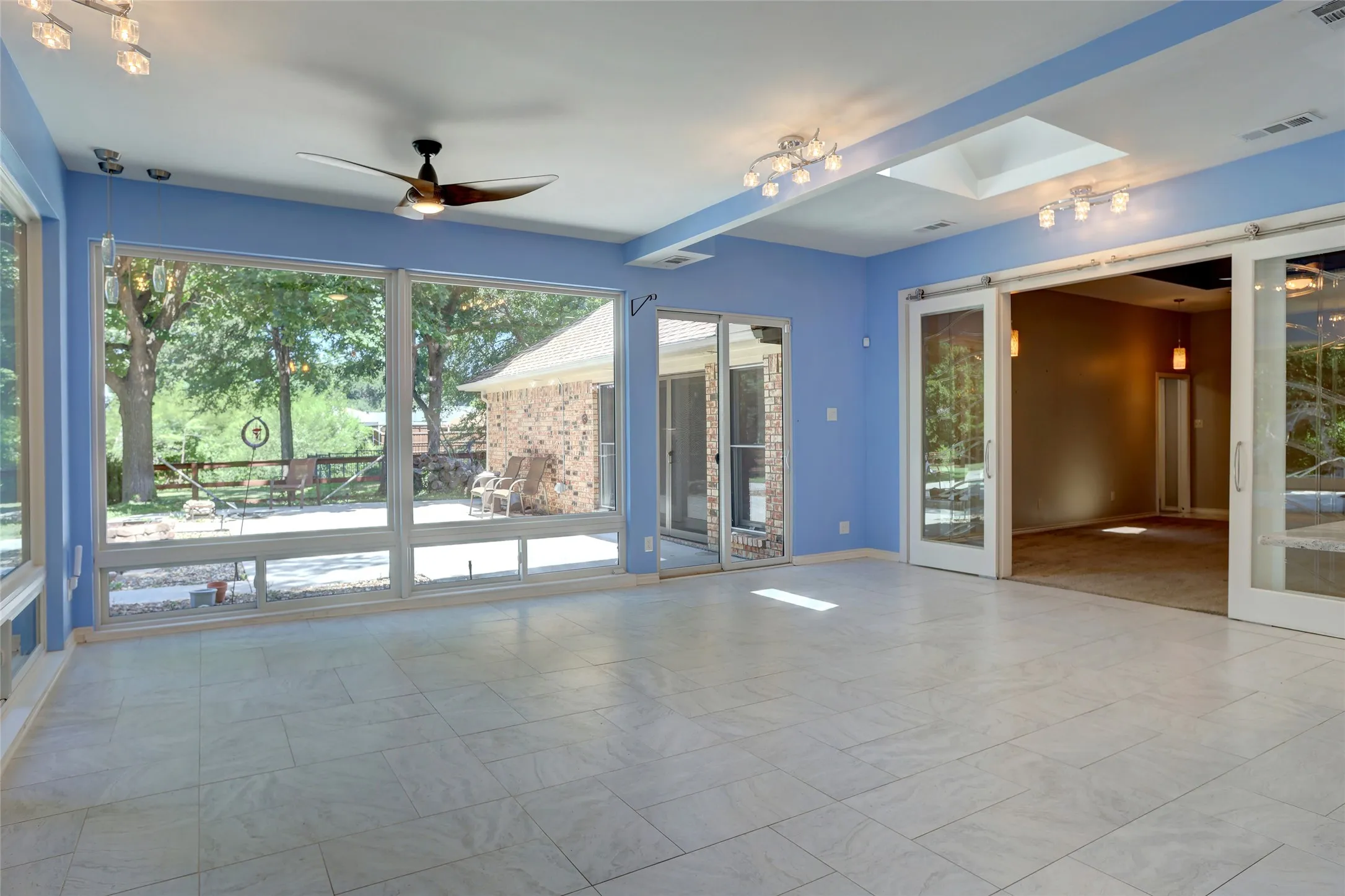 Single Family Residence For Sale in Collin County , 920 Raywood Circle, Plano, Texas 75075, 4 Bedroom, 3 Bathroom, 2 Garage spaces, 2,983 Sqft, built in 1983, mls#21388207, Real Estate Agent in Plano, Homes For Sale in Collin county, Homes For Sale in Plano, Realtor in Plano Texas, Real Estate Brokerage Independent Realty Texas, Luminita Cordes Realtor