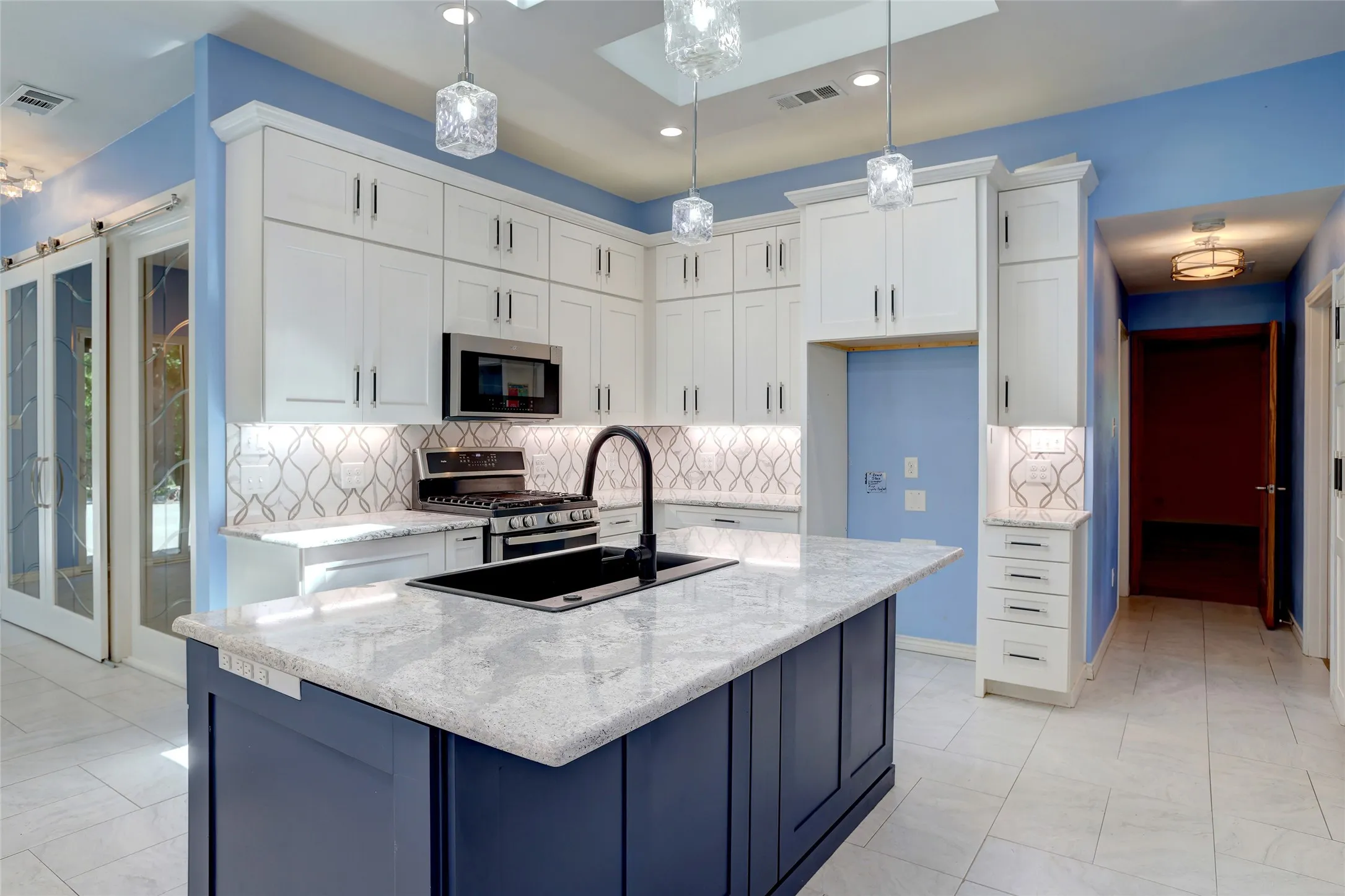 Single Family Residence For Sale in Collin County , 920 Raywood Circle, Plano, Texas 75075, 4 Bedroom, 3 Bathroom, 2 Garage spaces, 2,983 Sqft, built in 1983, mls#21388207, Real Estate Agent in Plano, Homes For Sale in Collin county, Homes For Sale in Plano, Realtor in Plano Texas, Real Estate Brokerage Independent Realty Texas, Luminita Cordes Realtor