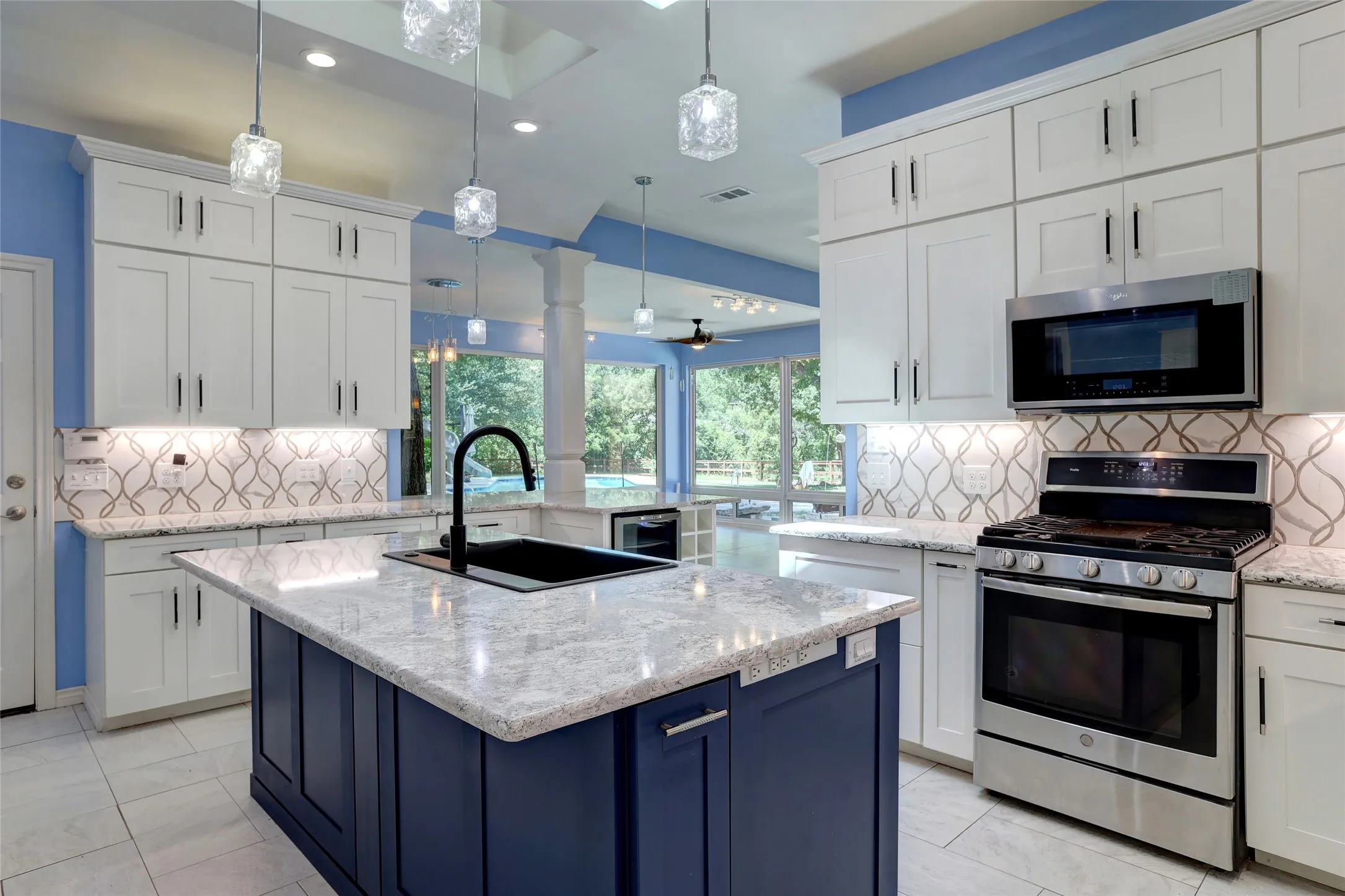 Single Family Residence For Sale in Collin County , 920 Raywood Circle, Plano, Texas 75075, 4 Bedroom, 3 Bathroom, 2 Garage spaces, 2,983 Sqft, built in 1983, mls#21388207, Real Estate Agent in Plano, Homes For Sale in Collin county, Homes For Sale in Plano, Realtor in Plano Texas, Real Estate Brokerage Independent Realty Texas, Luminita Cordes Realtor