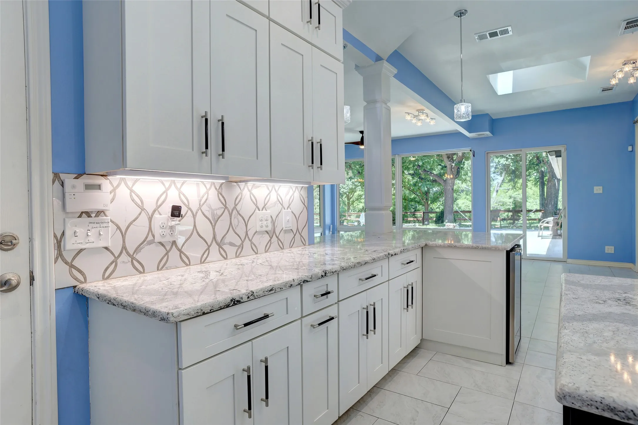 Single Family Residence For Sale in Collin County , 920 Raywood Circle, Plano, Texas 75075, 4 Bedroom, 3 Bathroom, 2 Garage spaces, 2,983 Sqft, built in 1983, mls#21388207, Real Estate Agent in Plano, Homes For Sale in Collin county, Homes For Sale in Plano, Realtor in Plano Texas, Real Estate Brokerage Independent Realty Texas, Luminita Cordes Realtor