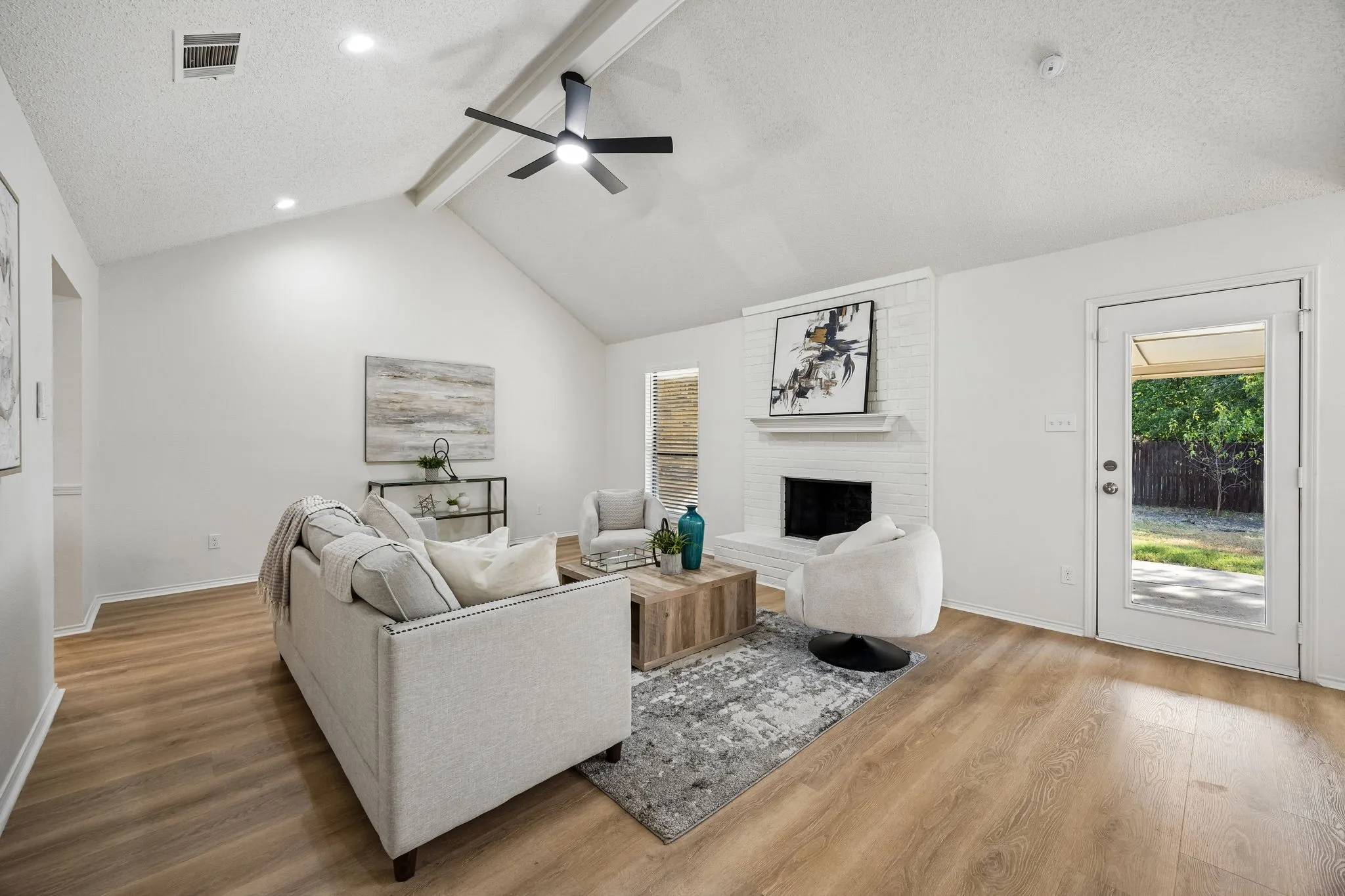 Single Family Residence For Sale in Tarrant County , 7208 Meadowbrook Drive, Watauga, Texas 76148, 3 Bedroom, 2 Bathroom, 2 Garage spaces, 1,541 Sqft, built in 1984, mls#21380698, Real Estate Agent in Watauga, Homes For Sale in Tarrant county, Homes For Sale in Watauga, Realtor in Watauga Texas, Real Estate Brokerage Independent Realty Texas, Luminita Cordes Realtor