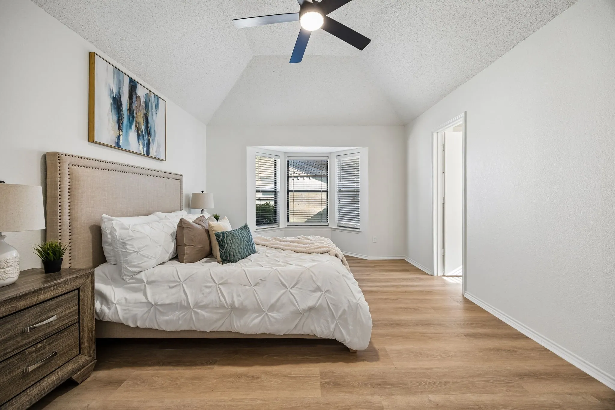 Single Family Residence For Sale in Tarrant County , 7208 Meadowbrook Drive, Watauga, Texas 76148, 3 Bedroom, 2 Bathroom, 2 Garage spaces, 1,541 Sqft, built in 1984, mls#21380698, Real Estate Agent in Watauga, Homes For Sale in Tarrant county, Homes For Sale in Watauga, Realtor in Watauga Texas, Real Estate Brokerage Independent Realty Texas, Luminita Cordes Realtor