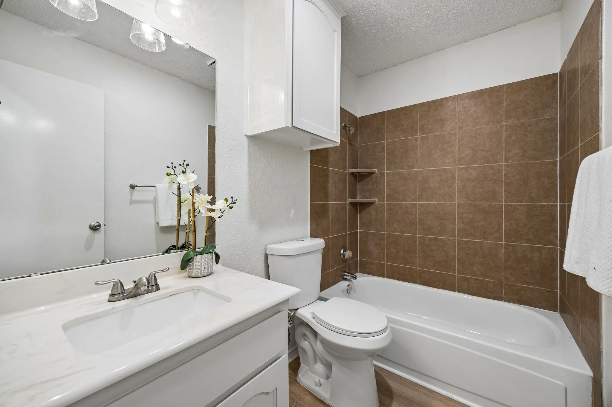 Single Family Residence For Sale in Tarrant County , 7208 Meadowbrook Drive, Watauga, Texas 76148, 3 Bedroom, 2 Bathroom, 2 Garage spaces, 1,541 Sqft, built in 1984, mls#21380698, Real Estate Agent in Watauga, Homes For Sale in Tarrant county, Homes For Sale in Watauga, Realtor in Watauga Texas, Real Estate Brokerage Independent Realty Texas, Luminita Cordes Realtor
