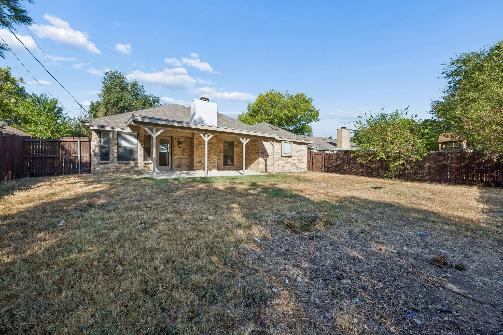Single Family Residence For Sale in Tarrant County , 7208 Meadowbrook Drive, Watauga, Texas 76148, 3 Bedroom, 2 Bathroom, 2 Garage spaces, 1,541 Sqft, built in 1984, mls#21380698, Real Estate Agent in Watauga, Homes For Sale in Tarrant county, Homes For Sale in Watauga, Realtor in Watauga Texas, Real Estate Brokerage Independent Realty Texas, Luminita Cordes Realtor