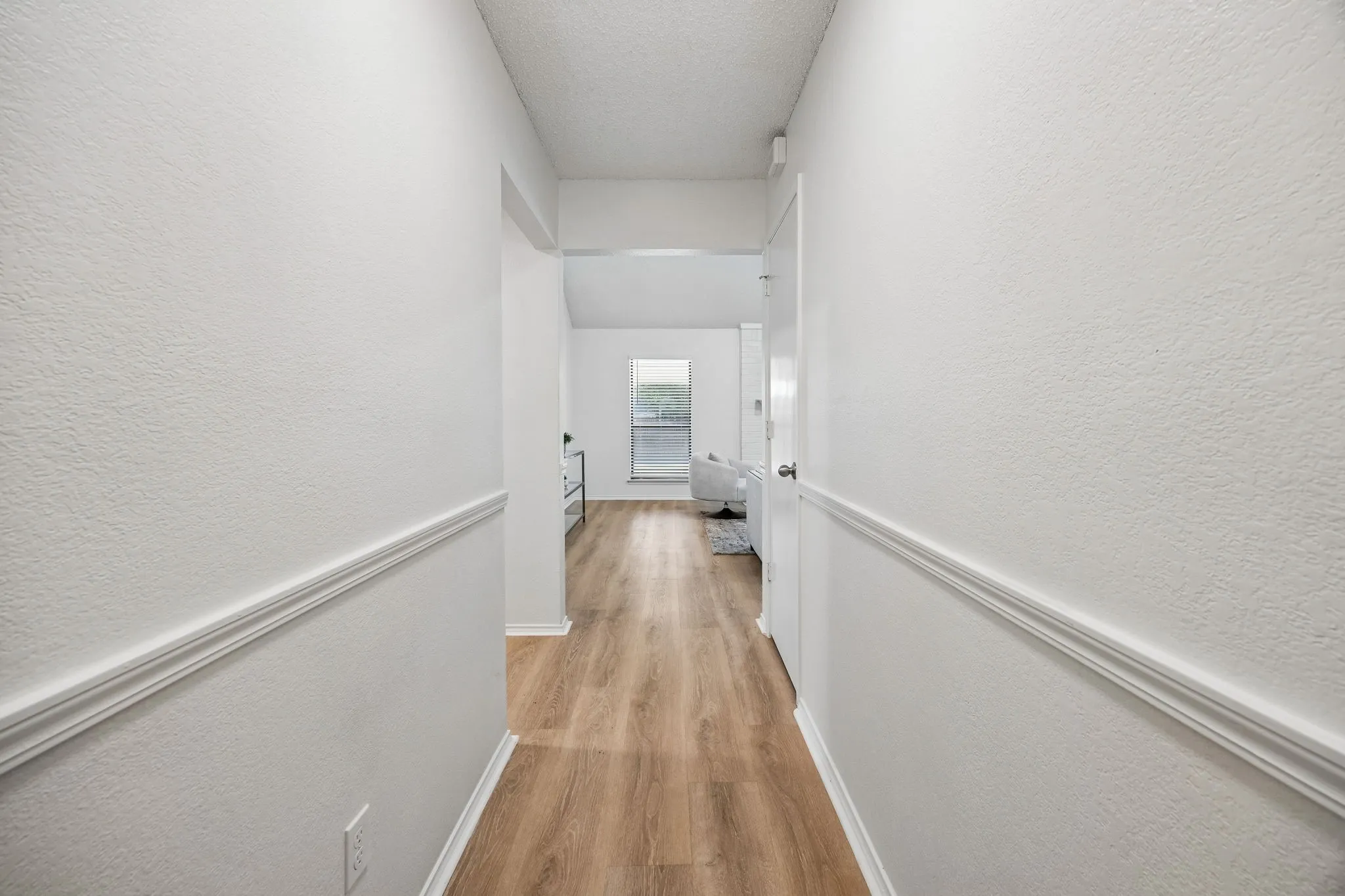Single Family Residence For Sale in Tarrant County , 7208 Meadowbrook Drive, Watauga, Texas 76148, 3 Bedroom, 2 Bathroom, 2 Garage spaces, 1,541 Sqft, built in 1984, mls#21380698, Real Estate Agent in Watauga, Homes For Sale in Tarrant county, Homes For Sale in Watauga, Realtor in Watauga Texas, Real Estate Brokerage Independent Realty Texas, Luminita Cordes Realtor