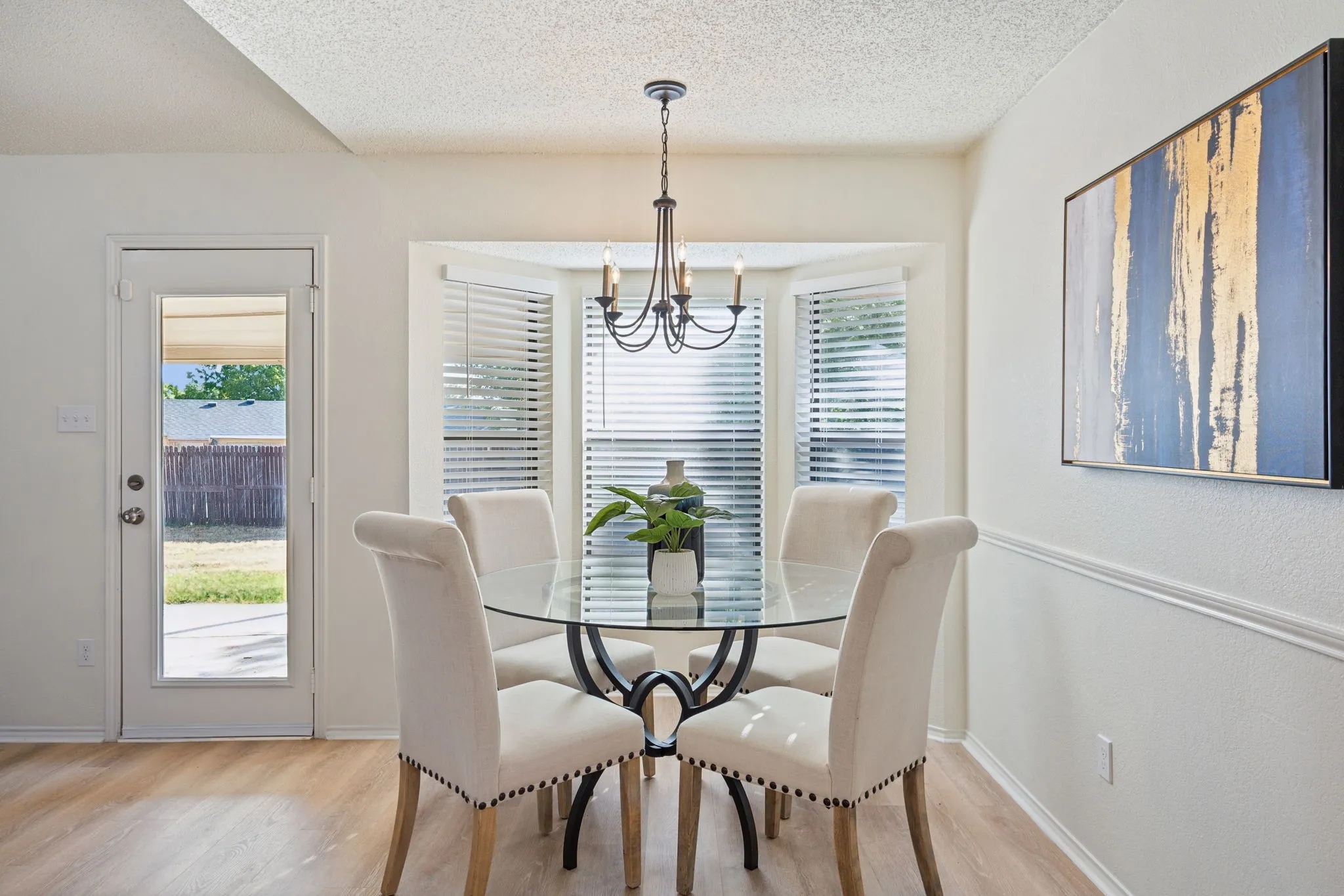Single Family Residence For Sale in Tarrant County , 7208 Meadowbrook Drive, Watauga, Texas 76148, 3 Bedroom, 2 Bathroom, 2 Garage spaces, 1,541 Sqft, built in 1984, mls#21380698, Real Estate Agent in Watauga, Homes For Sale in Tarrant county, Homes For Sale in Watauga, Realtor in Watauga Texas, Real Estate Brokerage Independent Realty Texas, Luminita Cordes Realtor